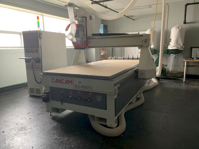 Koneen  CanCam B2-48 ATC etunäkymä