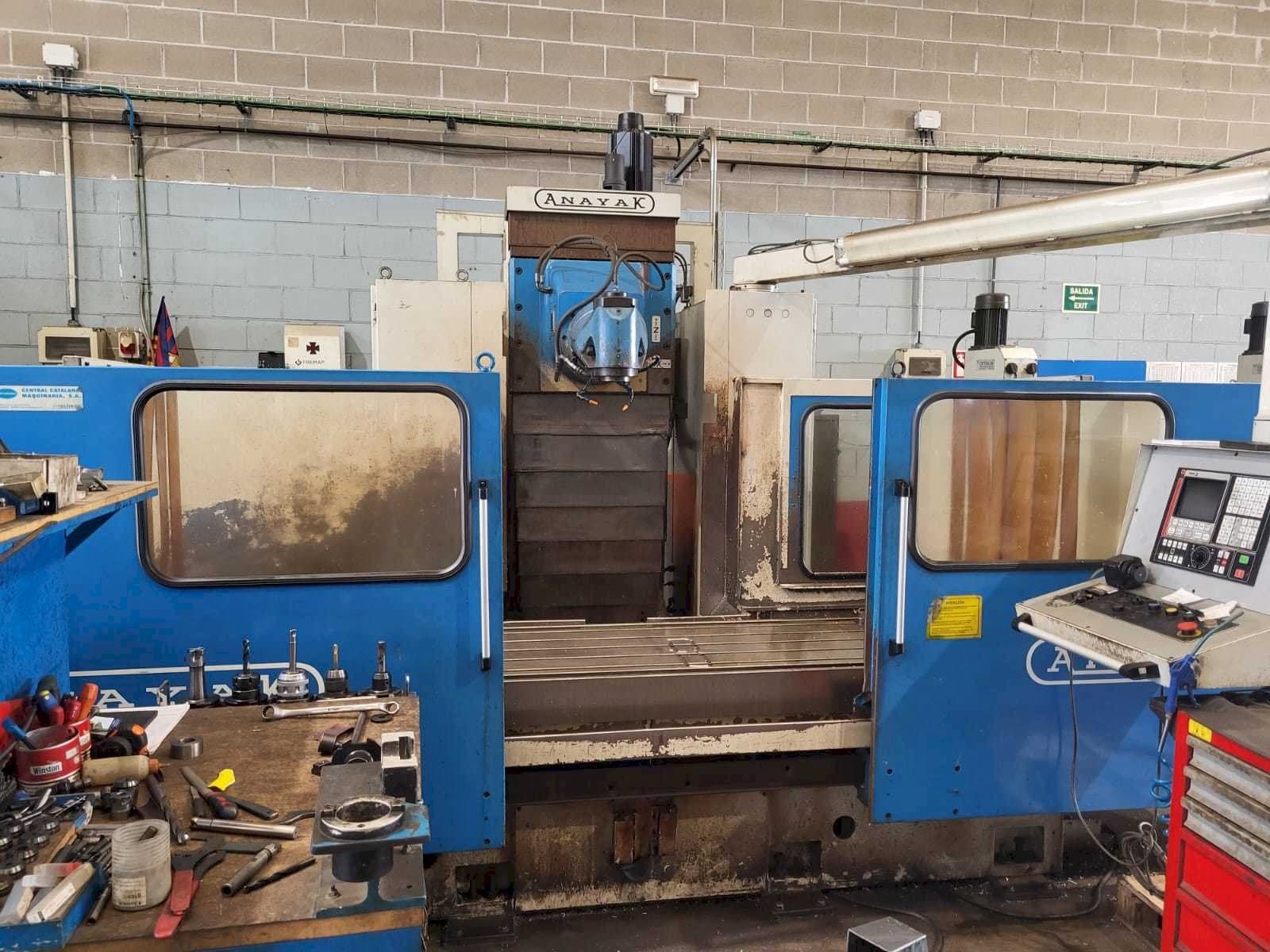 Koneen  ANAYAK VH-2200 etunäkymä