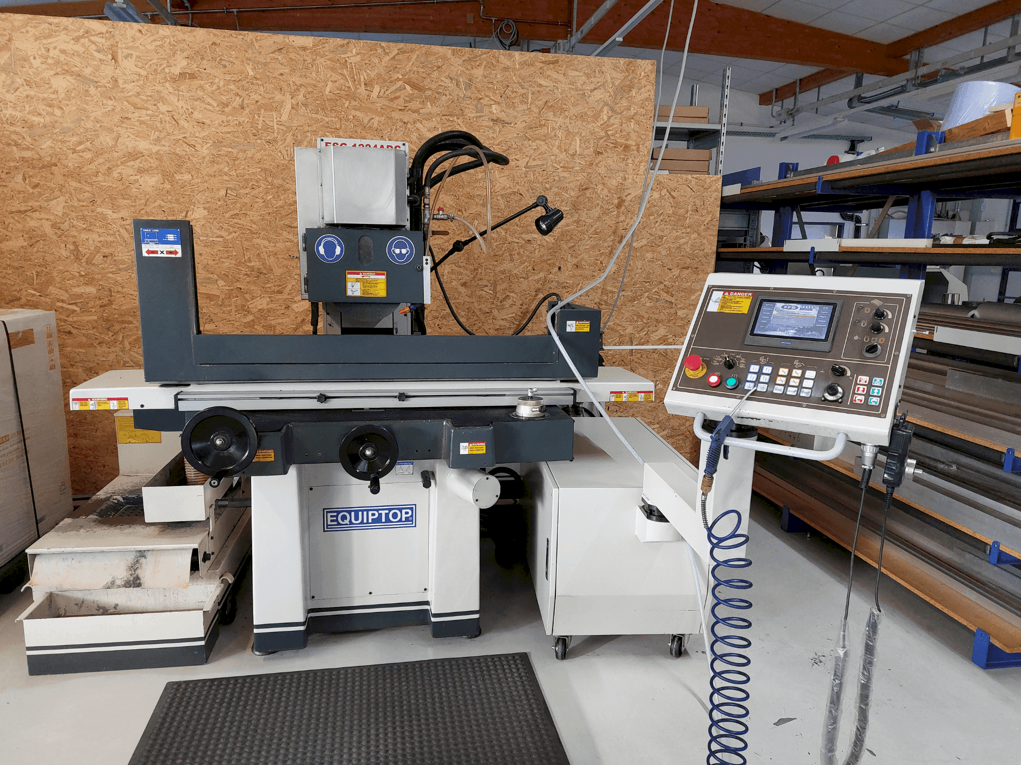 Koneen  EQUIPTOP ESG-1224 ADC etunäkymä