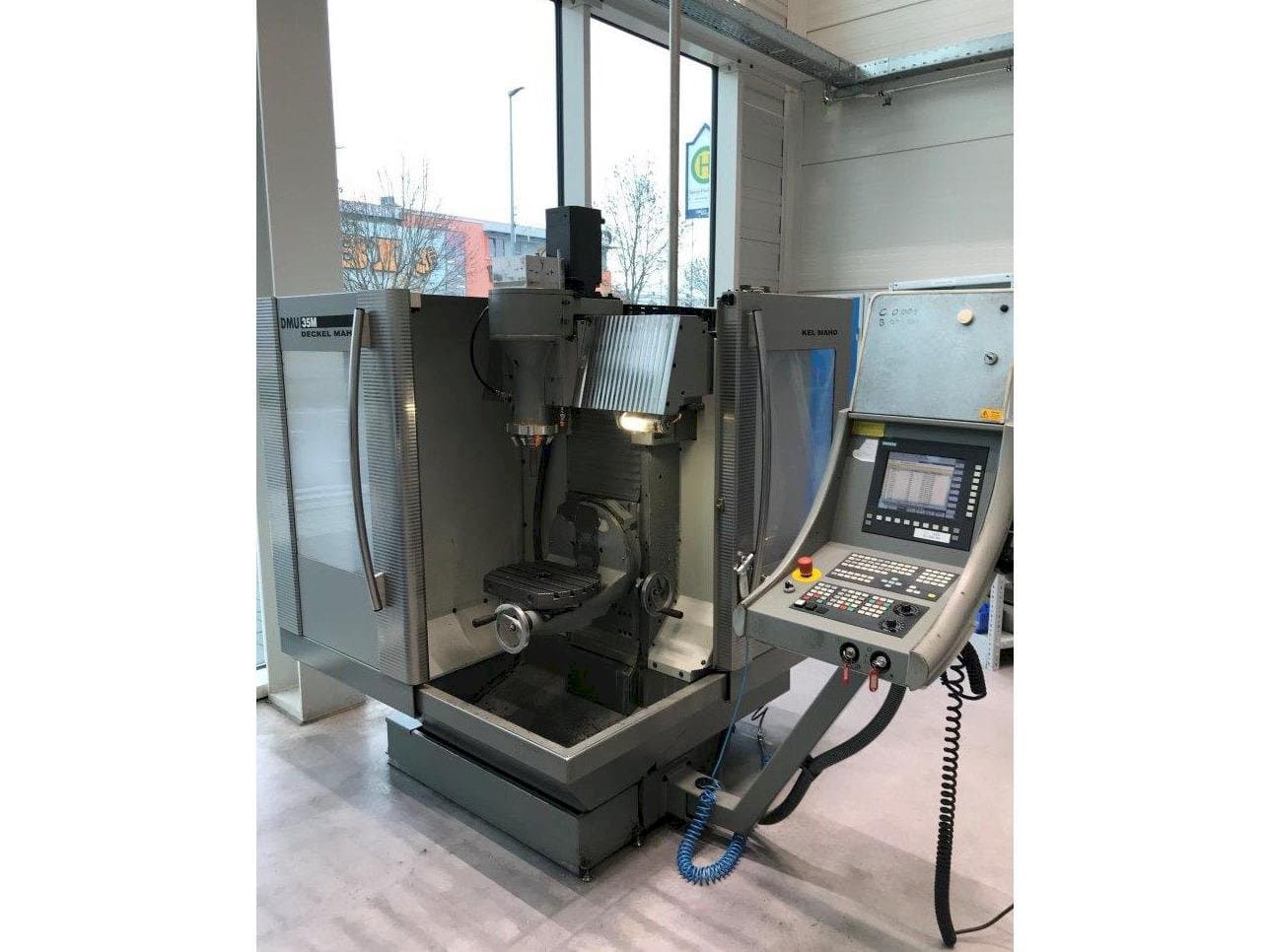 Koneen  DECKEL MAHO DMU 35 M etunäkymä