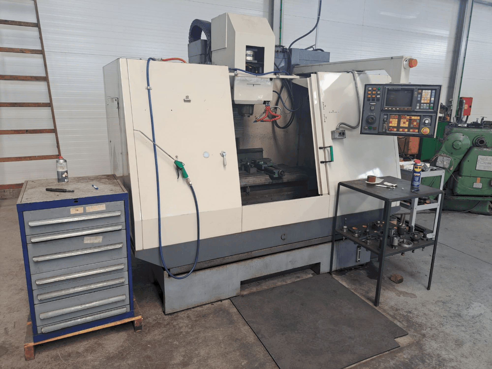 Koneen  Cincinnati Sabre etunäkymä