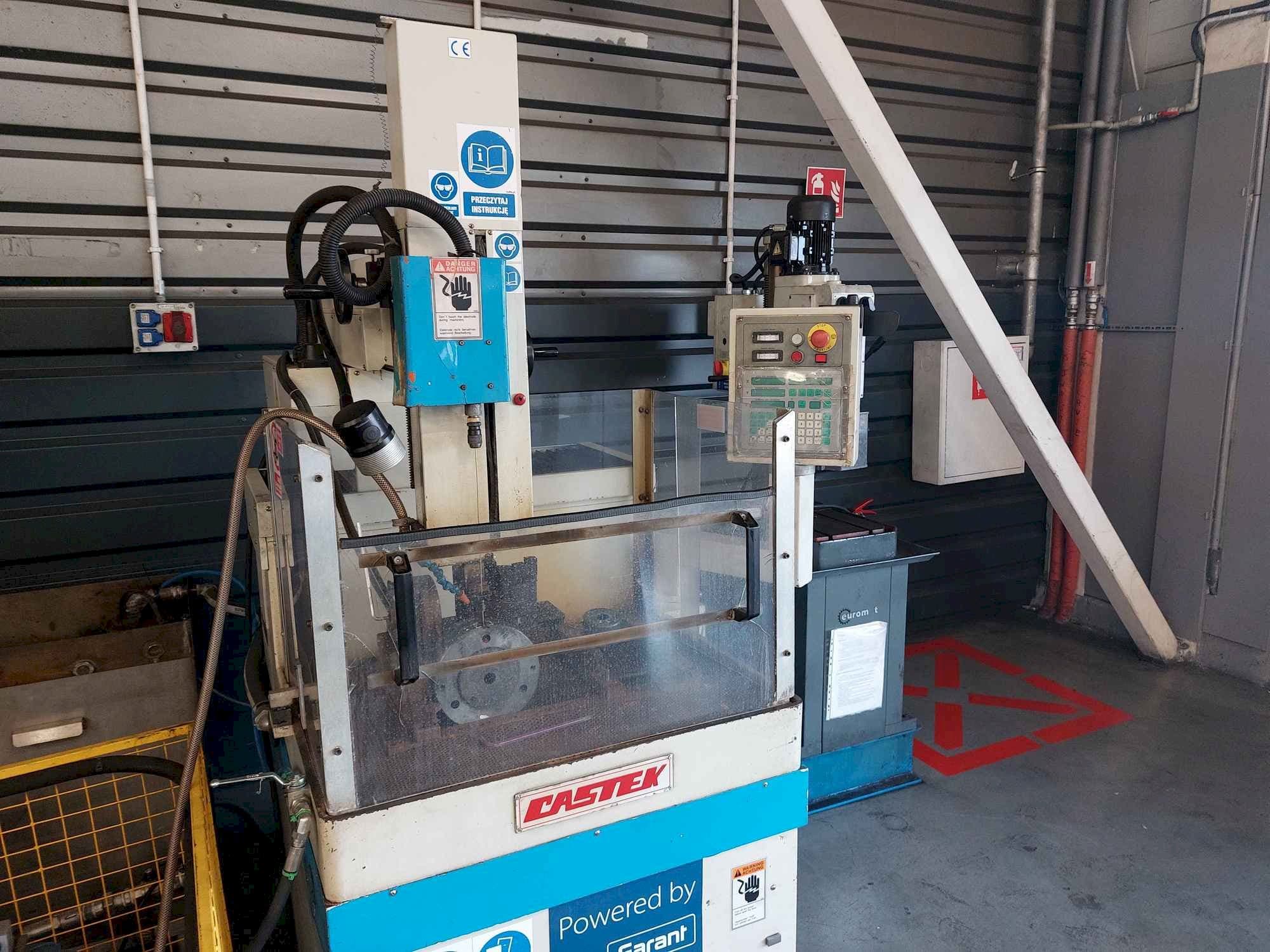 Koneen  CASTEK SD5030CE etunäkymä