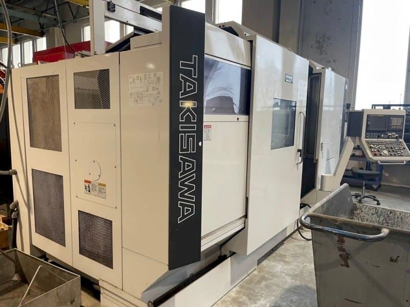 Koneen  Takisawa TMM250-M3 etunäkymä