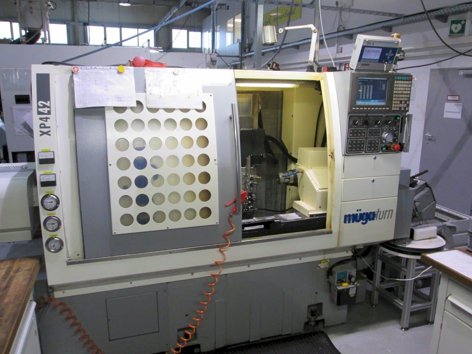 Koneen  Muga XP4 42SM etunäkymä