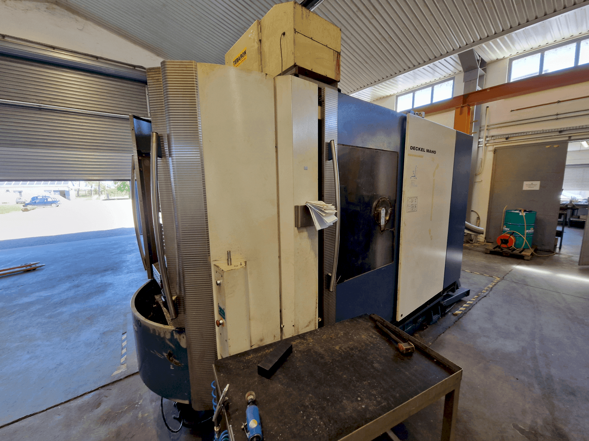 Koneen  DECKEL MAHO DMC 60 H Hy Din etunäkymä