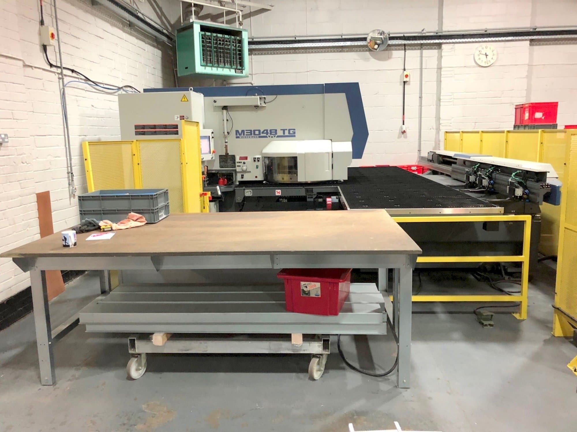 Koneen  Murata Wiedemann M3048 TG etunäkymä