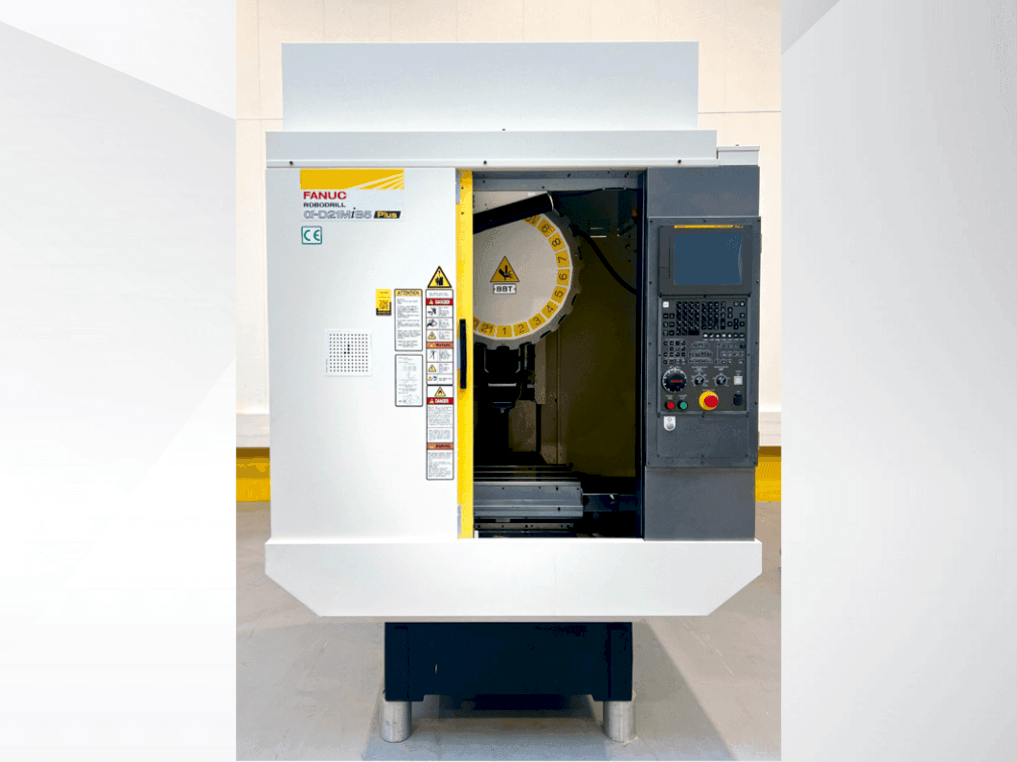 Koneen  FANUC ROBODRILL α-D21MiB5 Plus etunäkymä