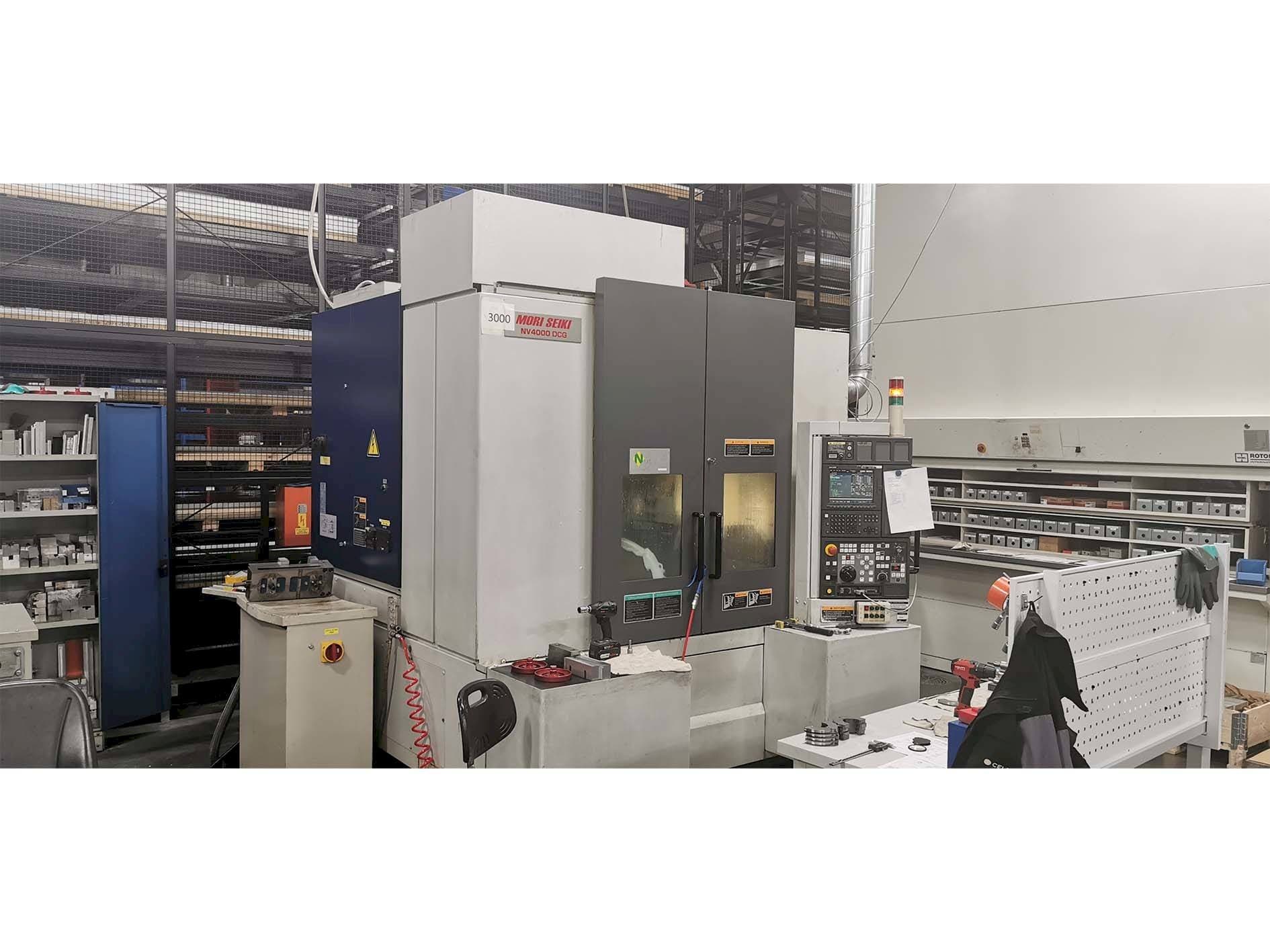 Koneen MORI SEIKI NV4000 etunäkymä