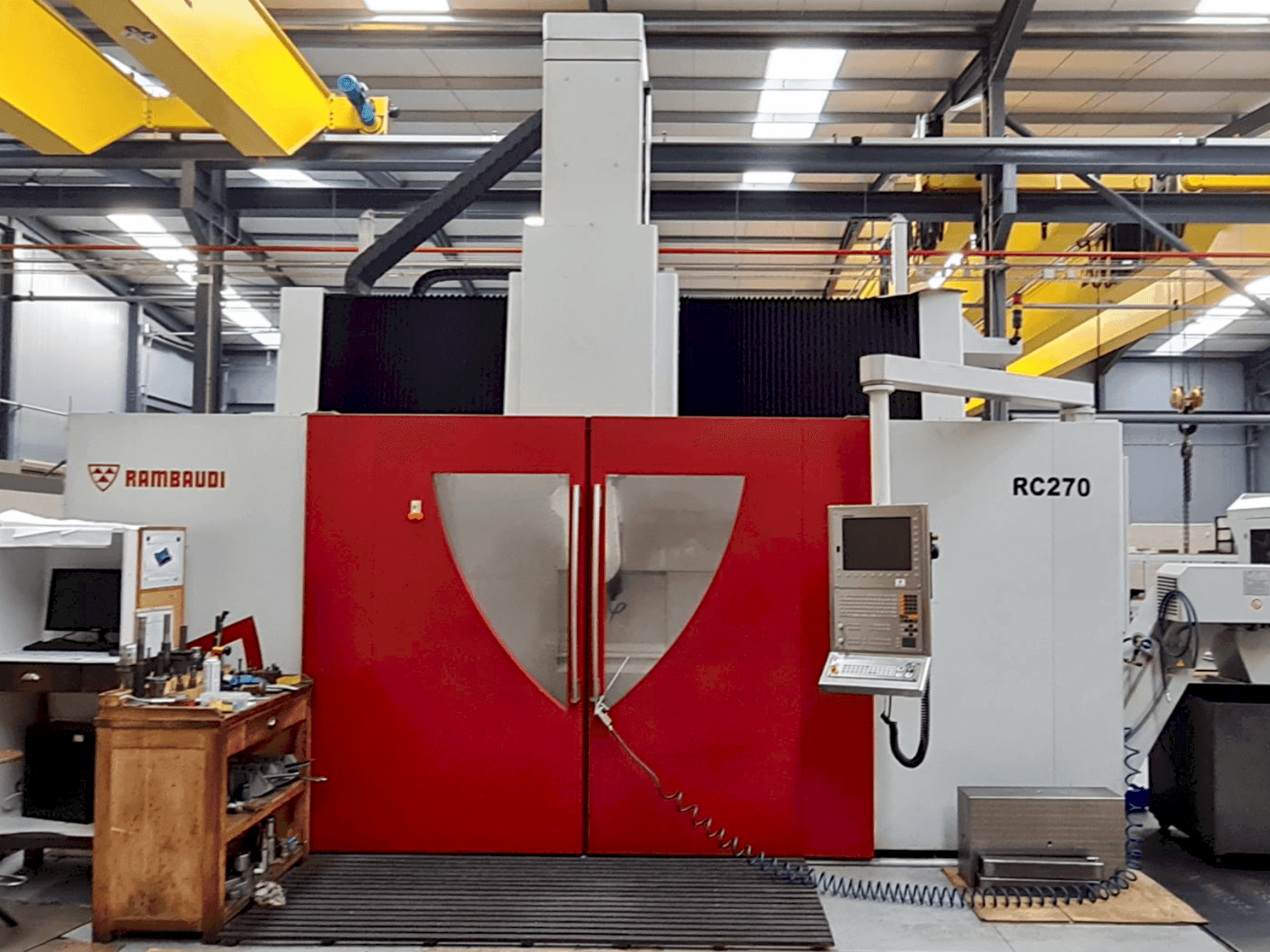 Koneen  Rambaudi RC 270 etunäkymä