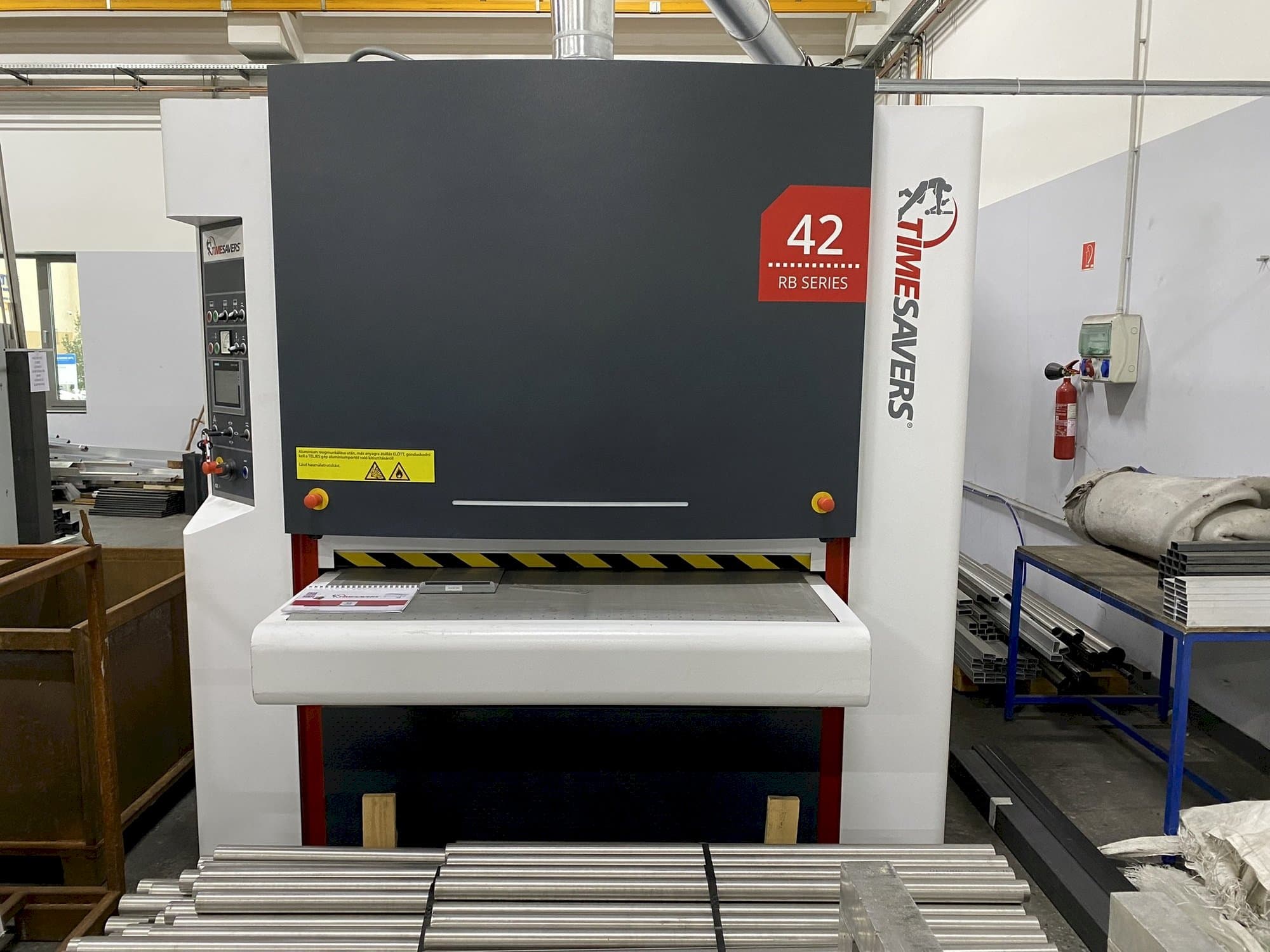 Koneen  TIMESAVERS 42-SERIE-1350-WRB etunäkymä