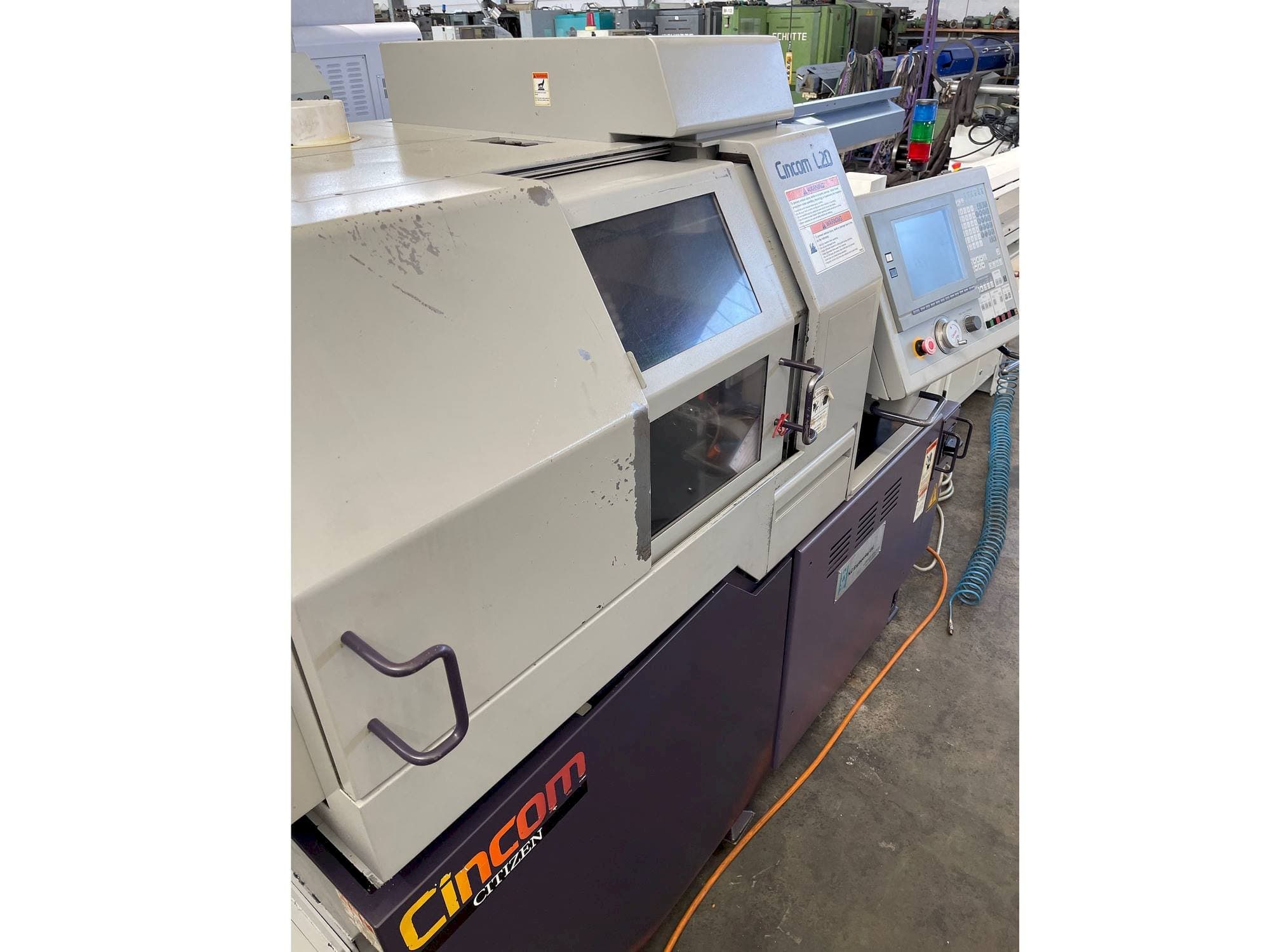 Koneen  Citizen L5 20-VII etunäkymä