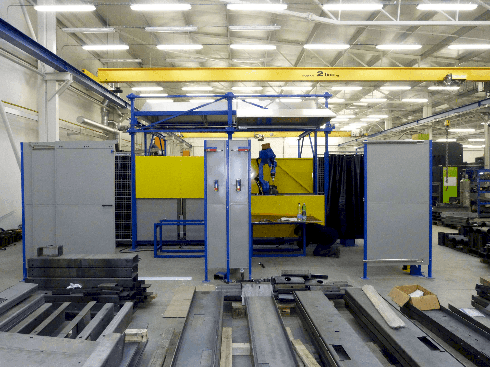 Koneen  Yaskawa Motoman MA1900 etunäkymä