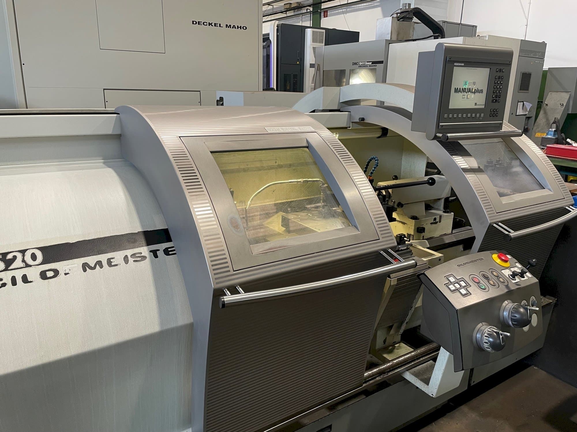 Koneen  Gildemeister NEF 520 etunäkymä