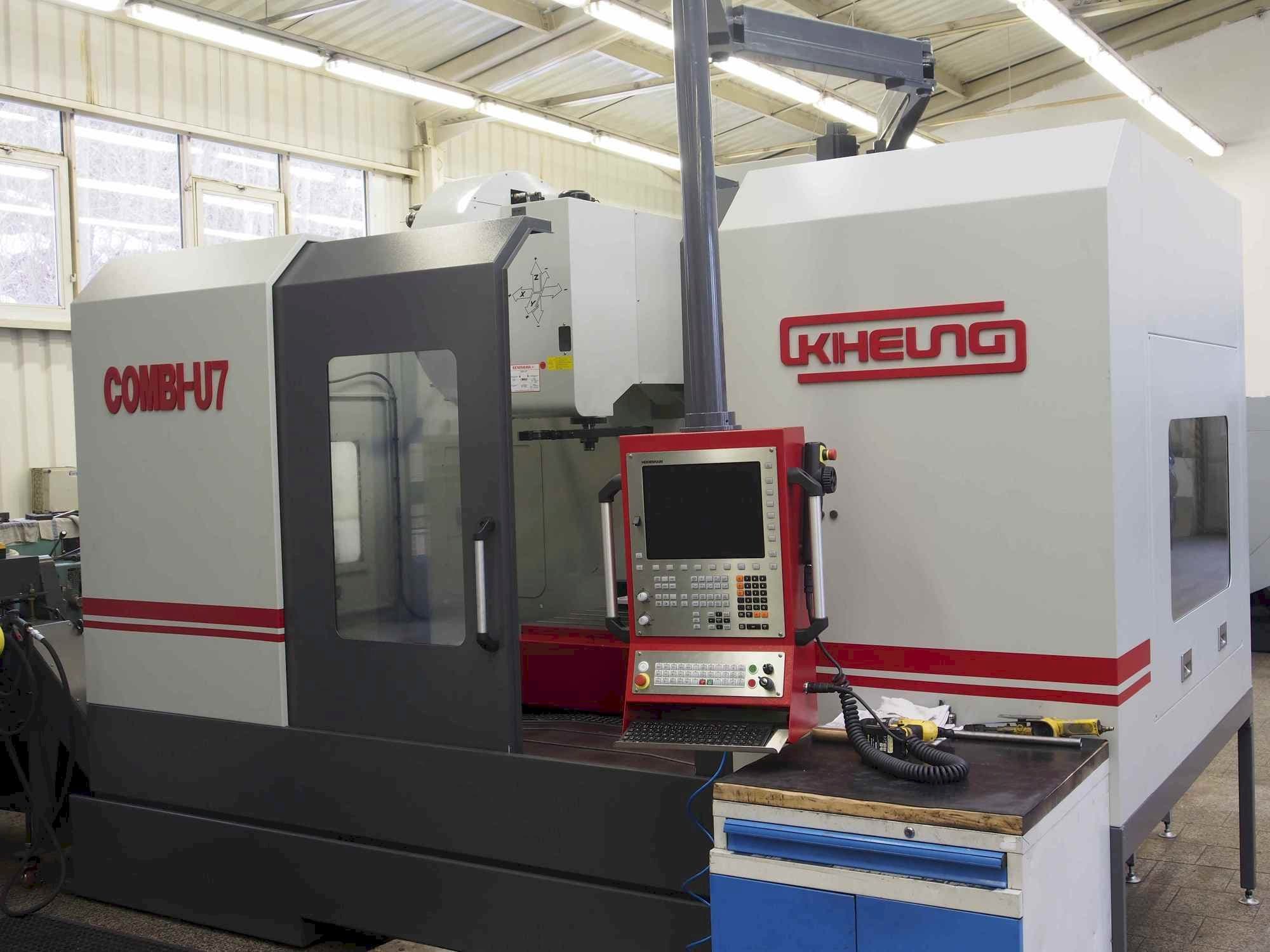 Koneen  KIHEUNG Combi-U7 etunäkymä