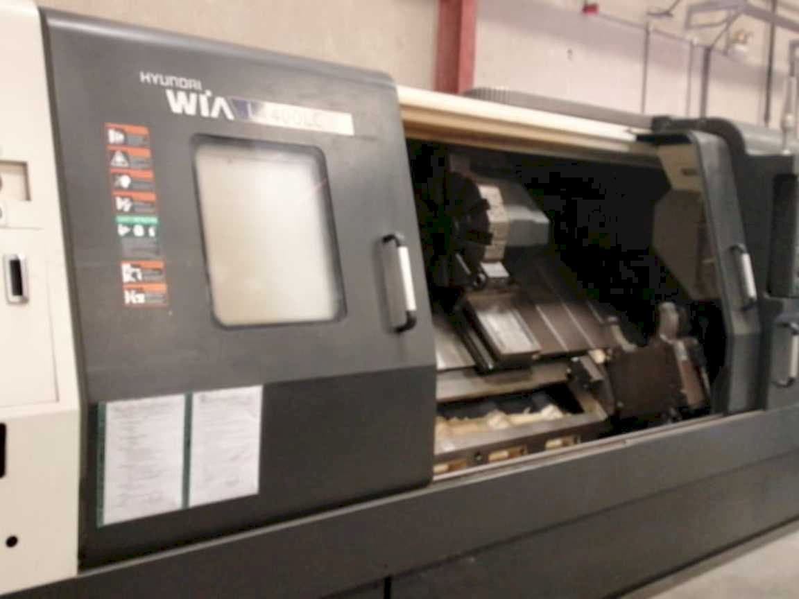 Koneen  Hyundai Wia L400LC etunäkymä