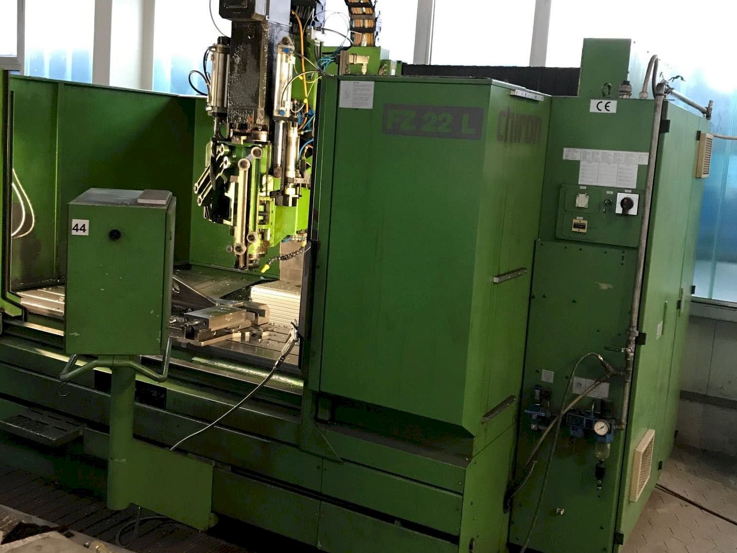 Koneen  CHIRON FZ 22 L etunäkymä