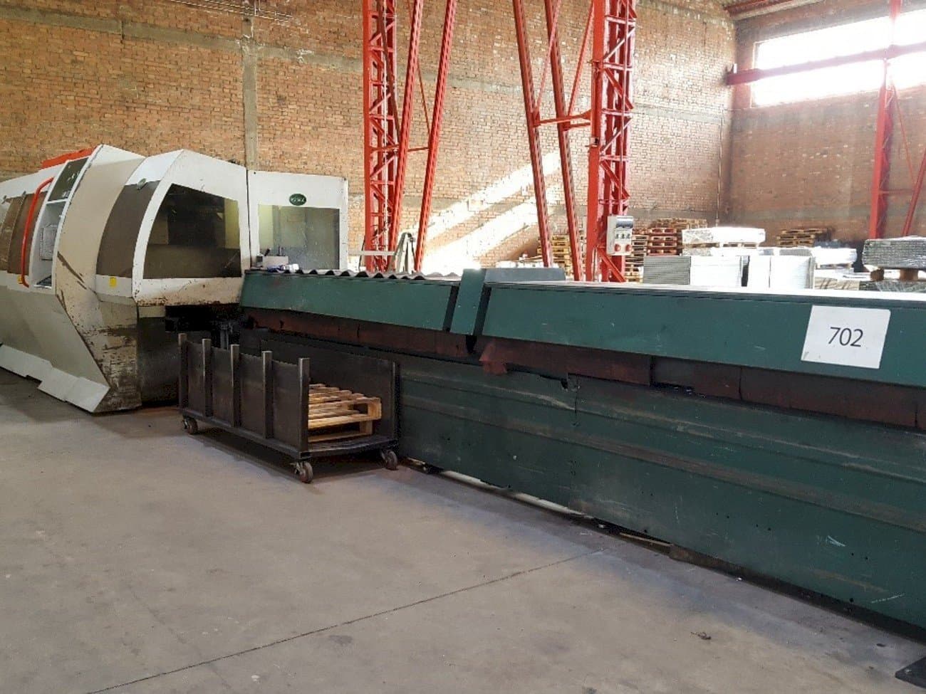 Koneen  BLM ADIGE LT 702D etunäkymä