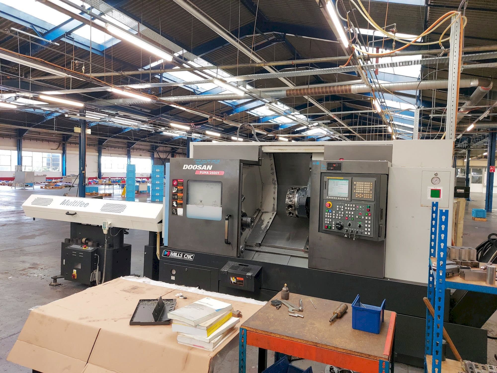 Koneen  Doosan Puma 2600Y etunäkymä