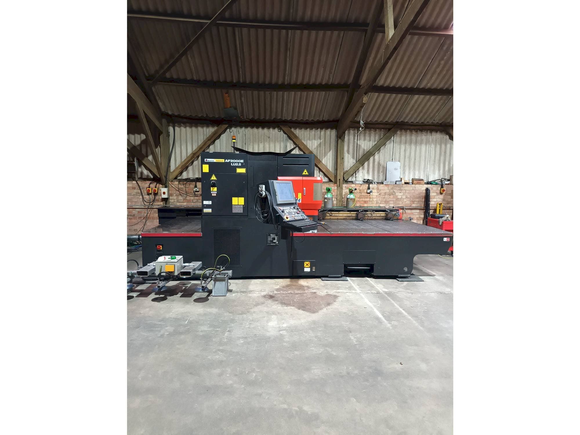 Koneen  AMADA LC 2415 alpha 4 NT etunäkymä