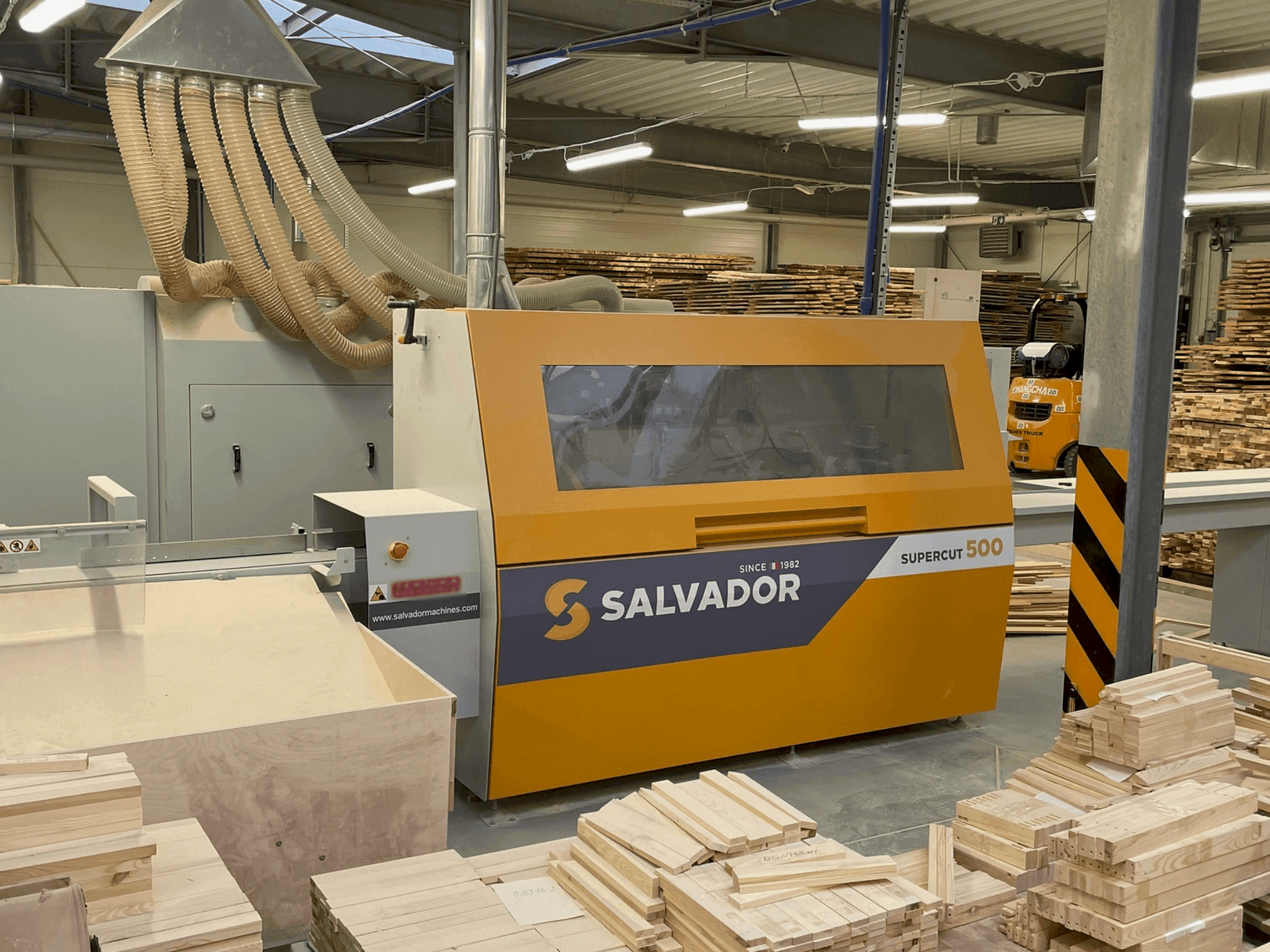 Koneen  Other SUPER CUT 500 etunäkymä