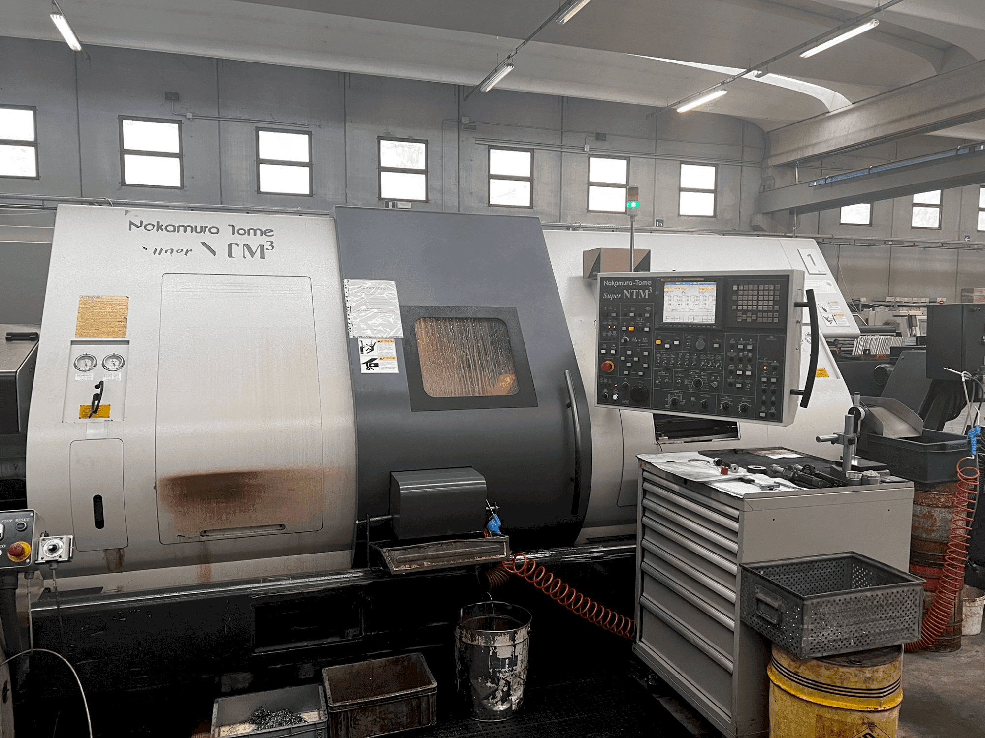 Koneen  NAKAMURA NTM3 etunäkymä