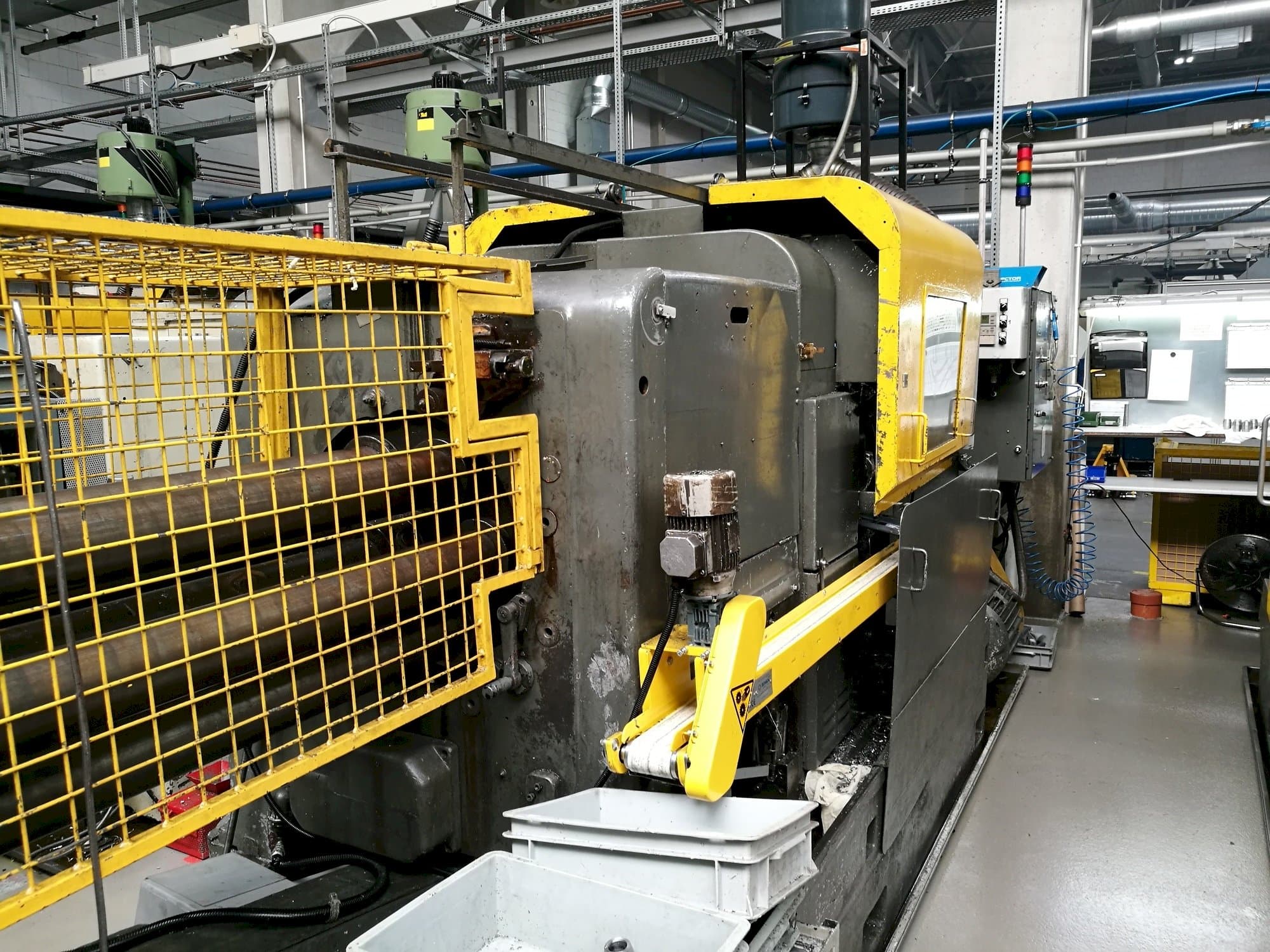 Koneen  Wickman 2  1/4"-6 etunäkymä