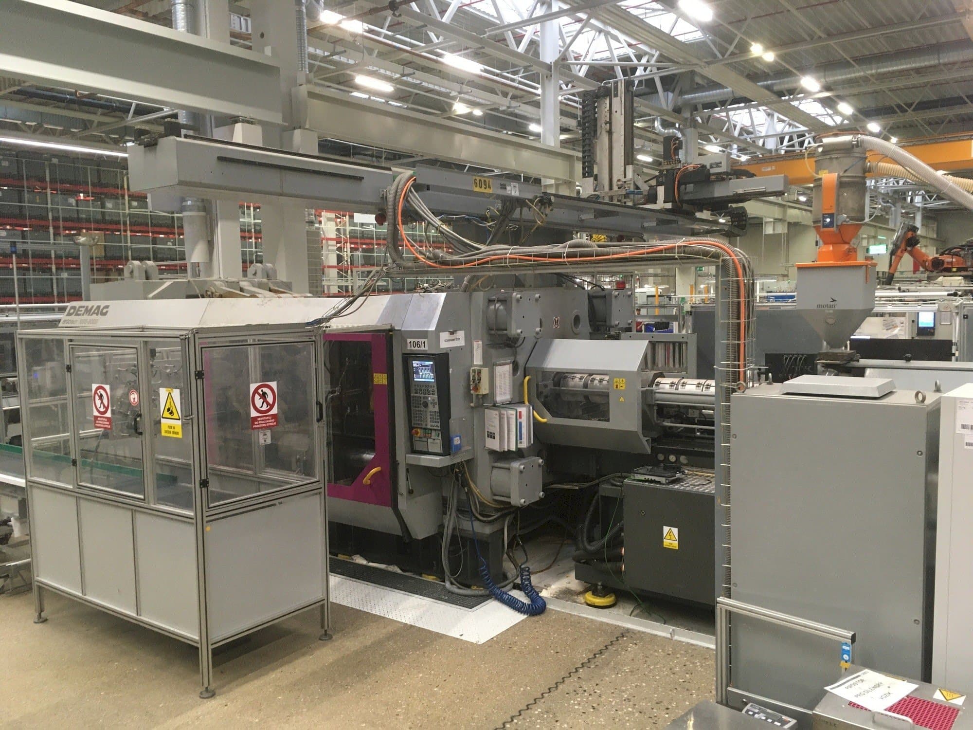 Koneen  DEMAG Ergotech 1000-8000 etunäkymä