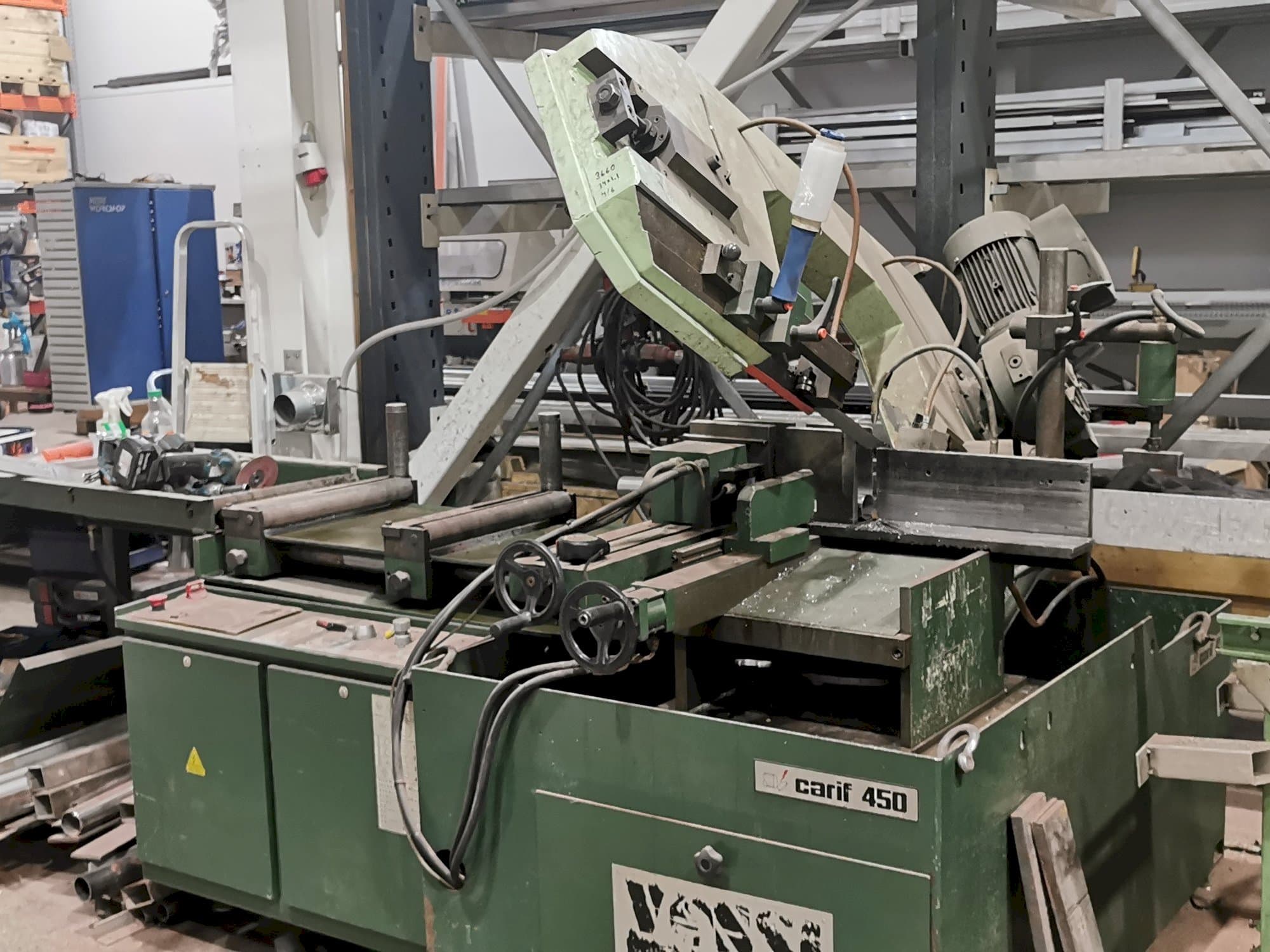 Koneen  carif 450 BA etunäkymä