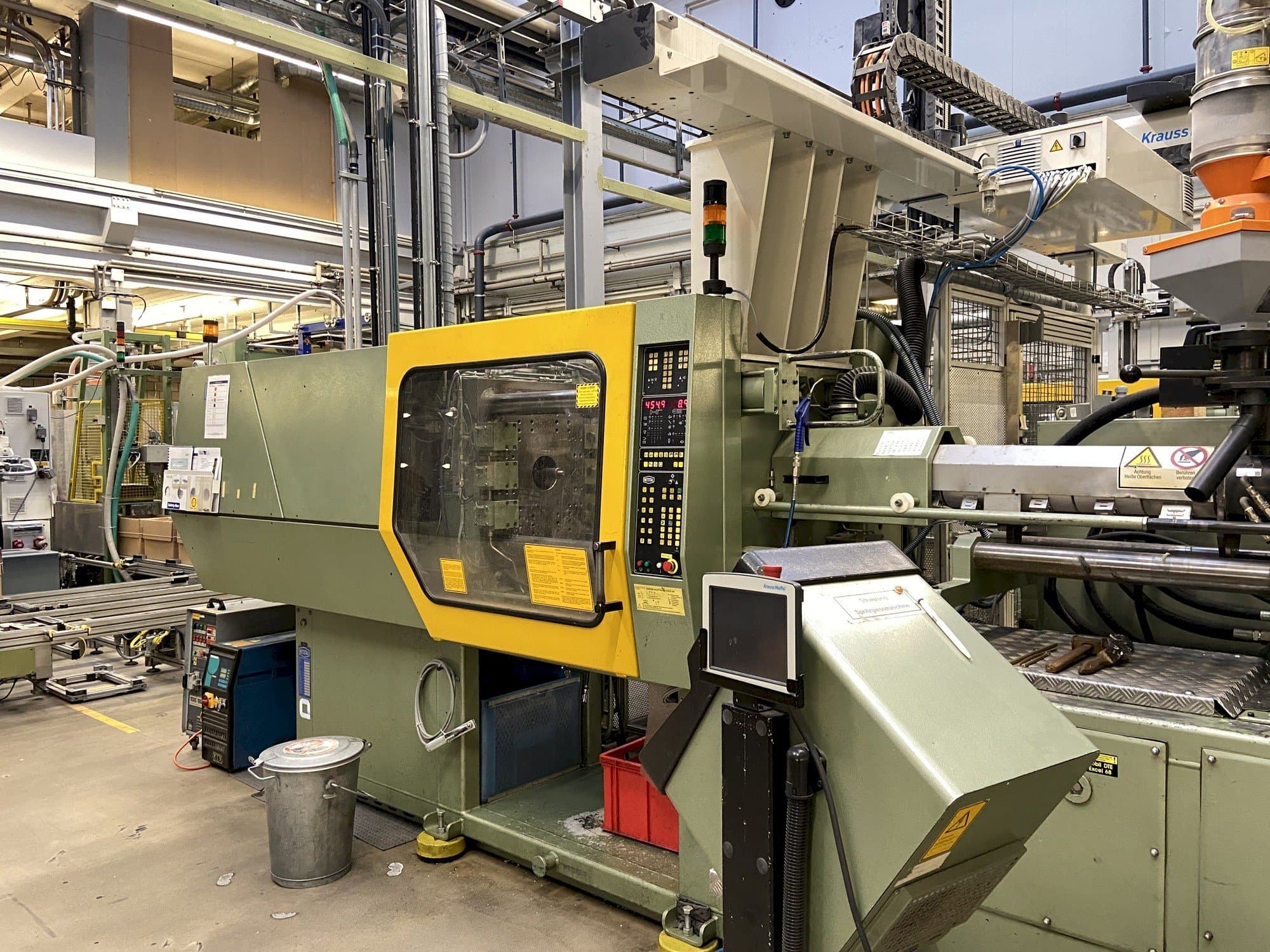 Koneen  Netstal Synergy 1500K/460 etunäkymä