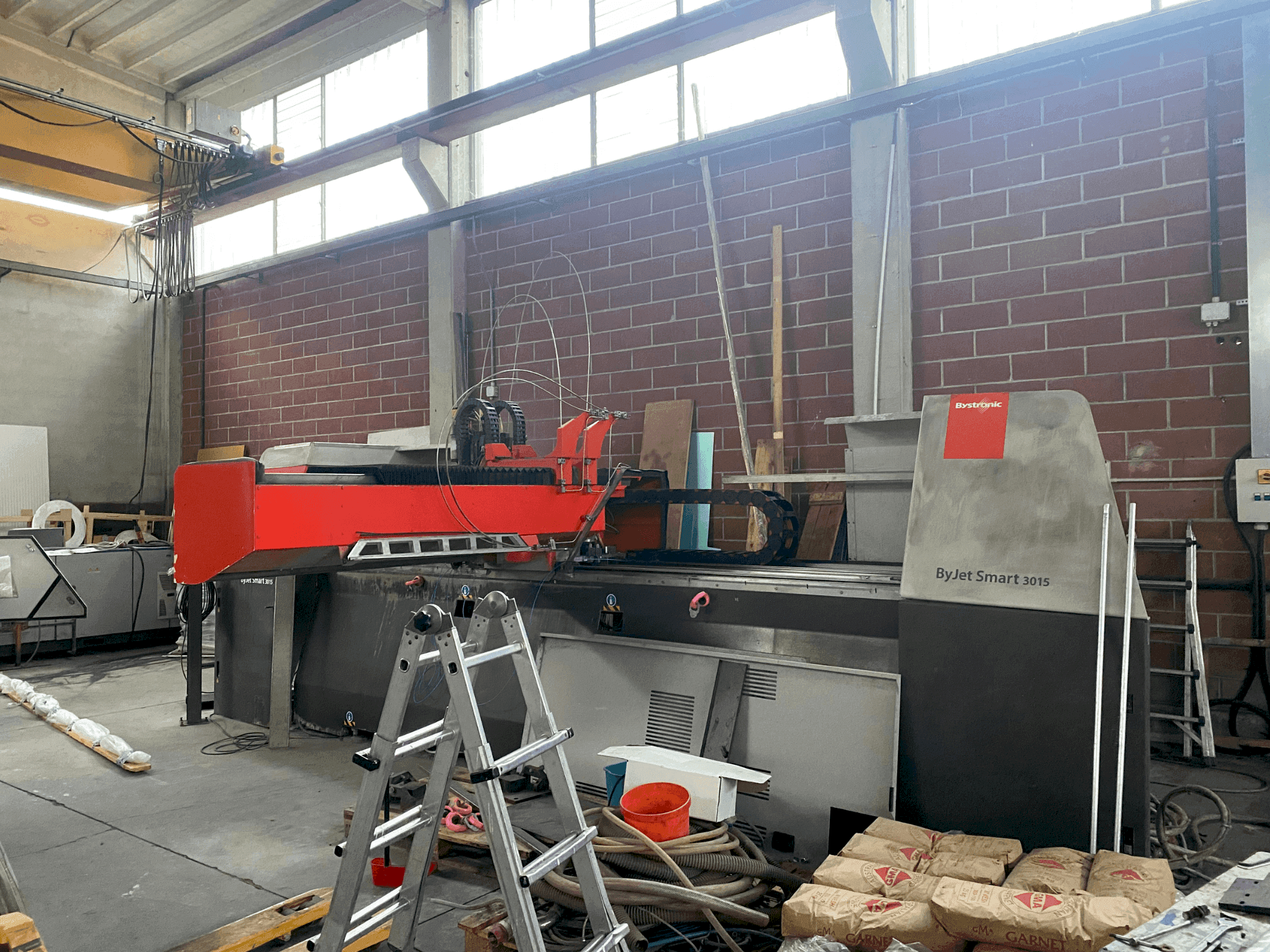Koneen  Bystronic ByJet 3015 etunäkymä