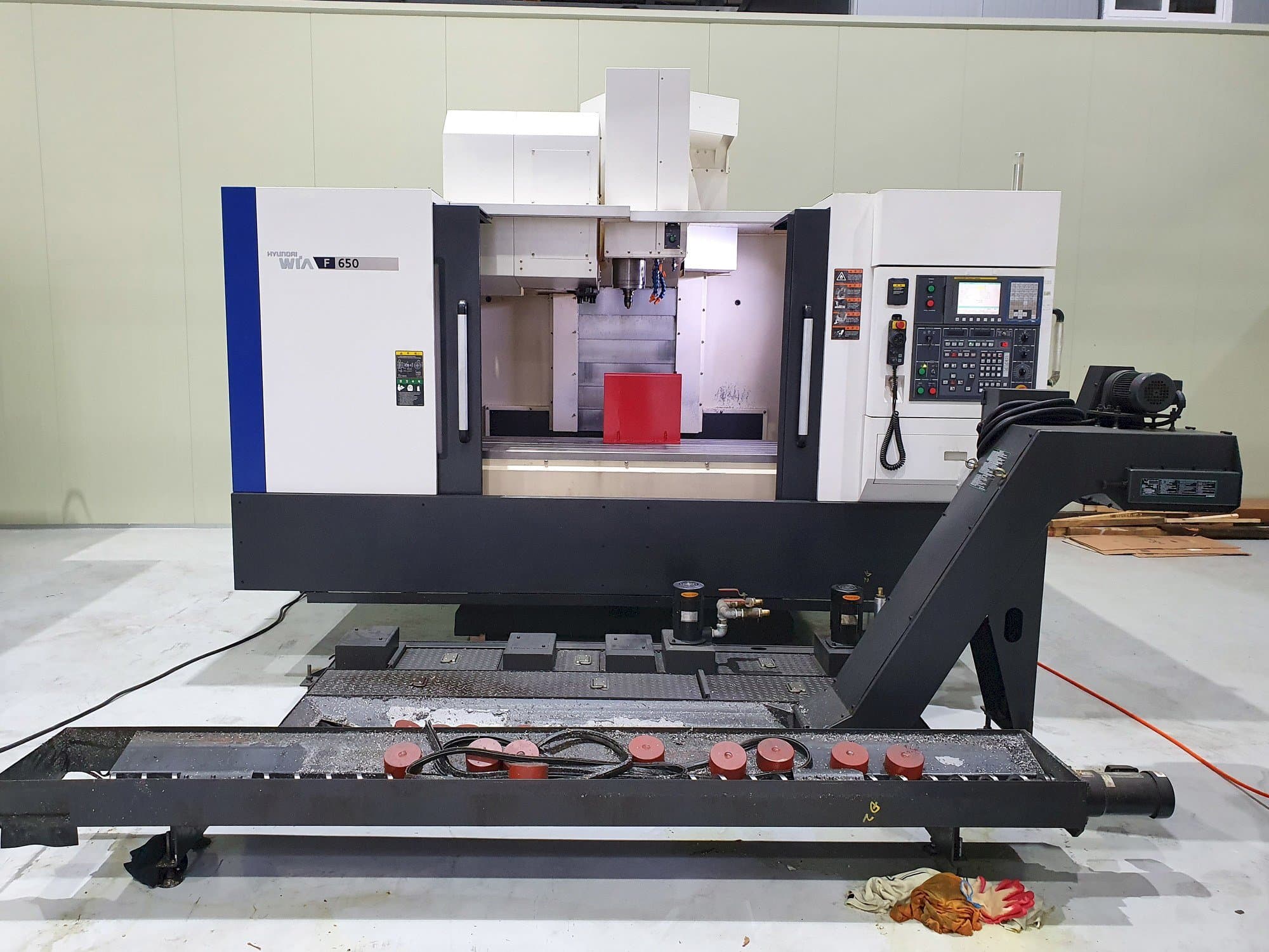 Koneen  Hyundai Wia F650 etunäkymä