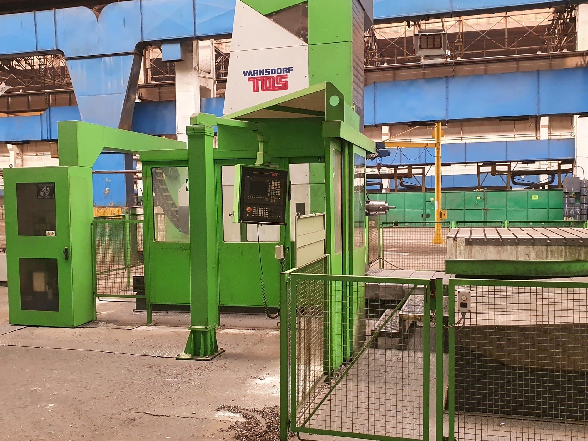 Koneen  TOS VARNSDORF WHN 13 CNC etunäkymä