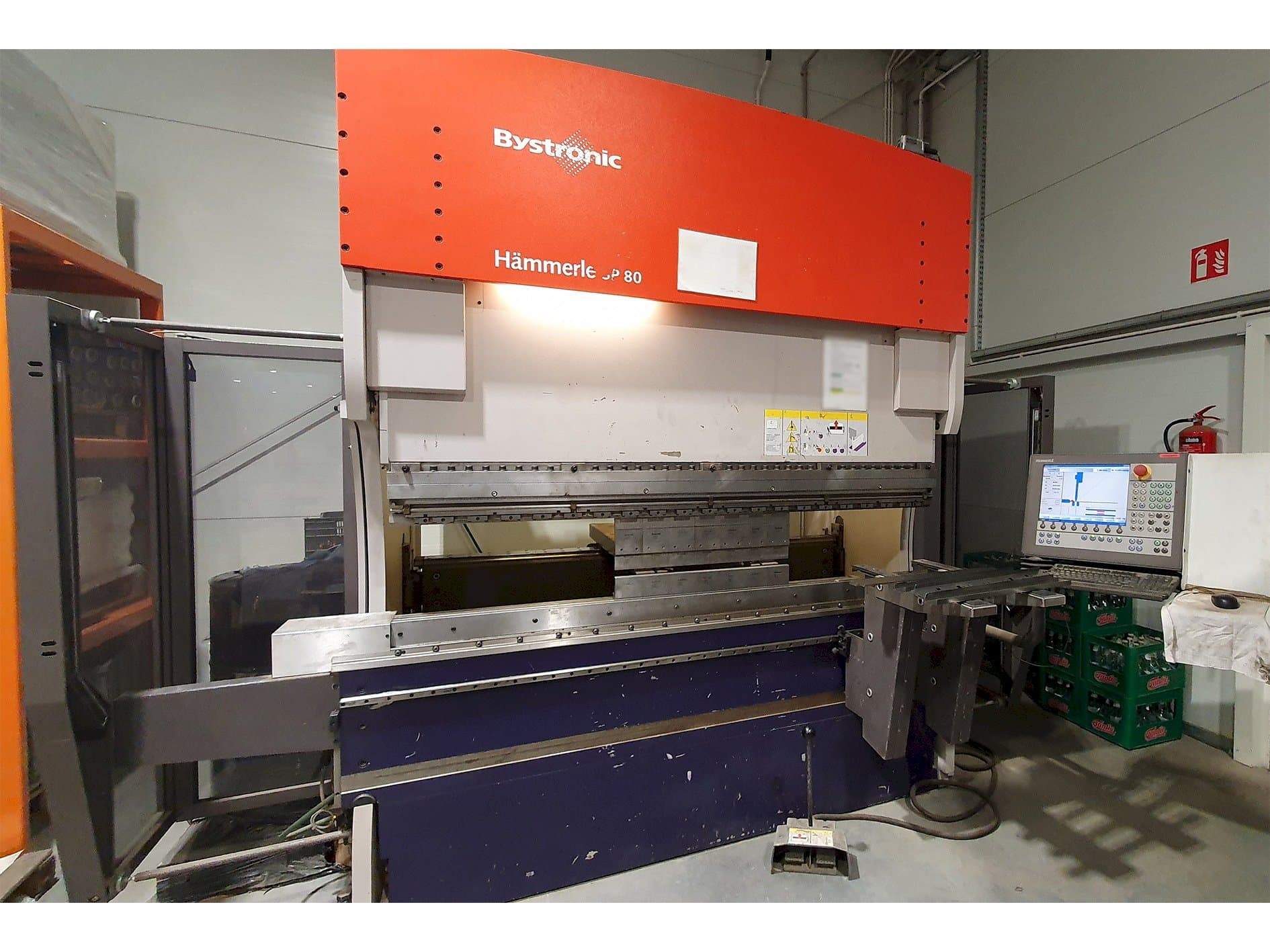 Koneen  Bystronic 3P 80/210 etunäkymä