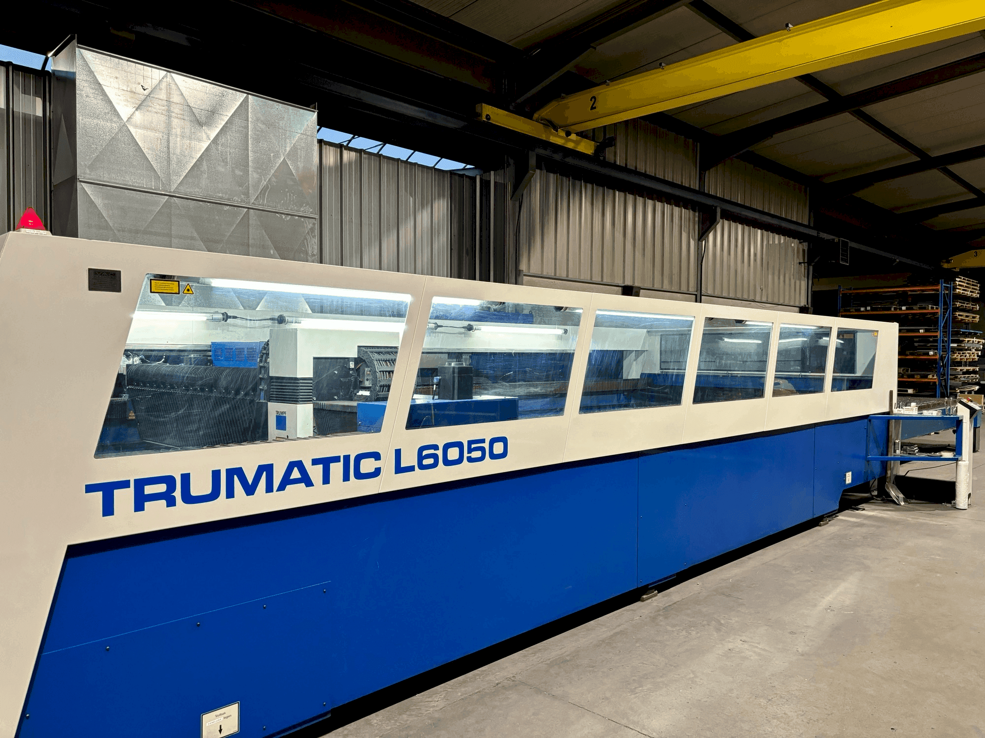 Koneen  TRUMPF Trumatic L6050 etunäkymä