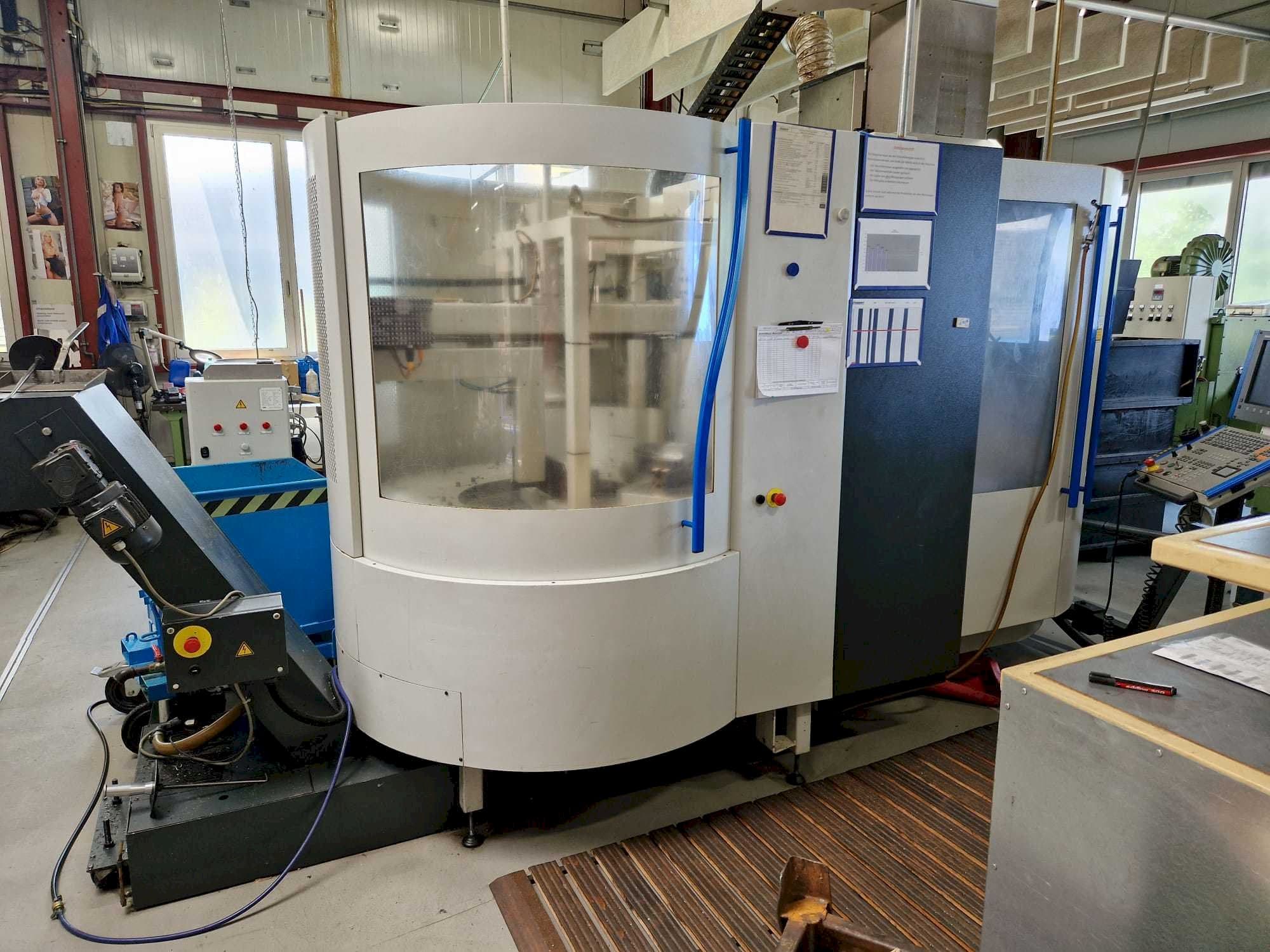 Koneen MIKRON UCP600 Vario etunäkymä