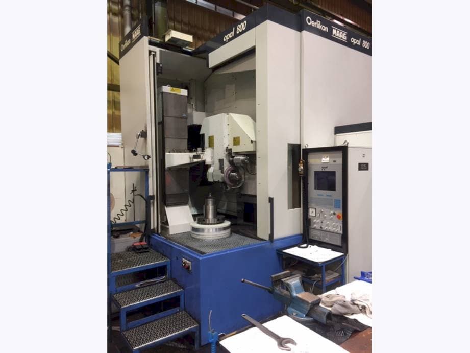 Koneen  Oerlikon MAAG OPAL 800 etunäkymä