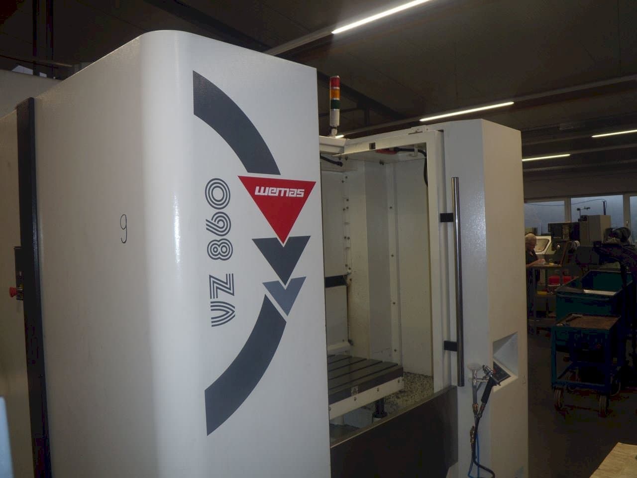 Koneen  WEMAS VZ 860 APC etunäkymä