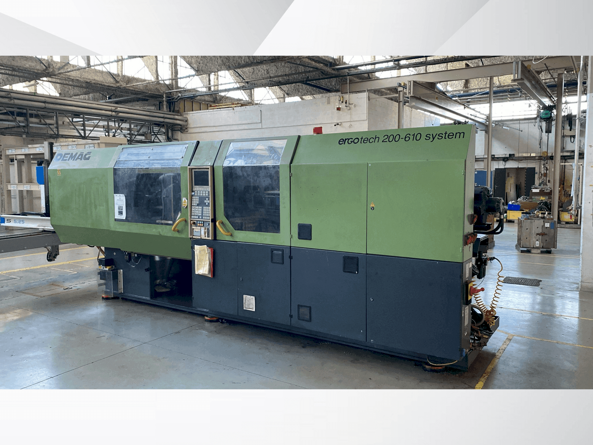 Koneen  DEMAG Ergotech Sytem 200-610 etunäkymä