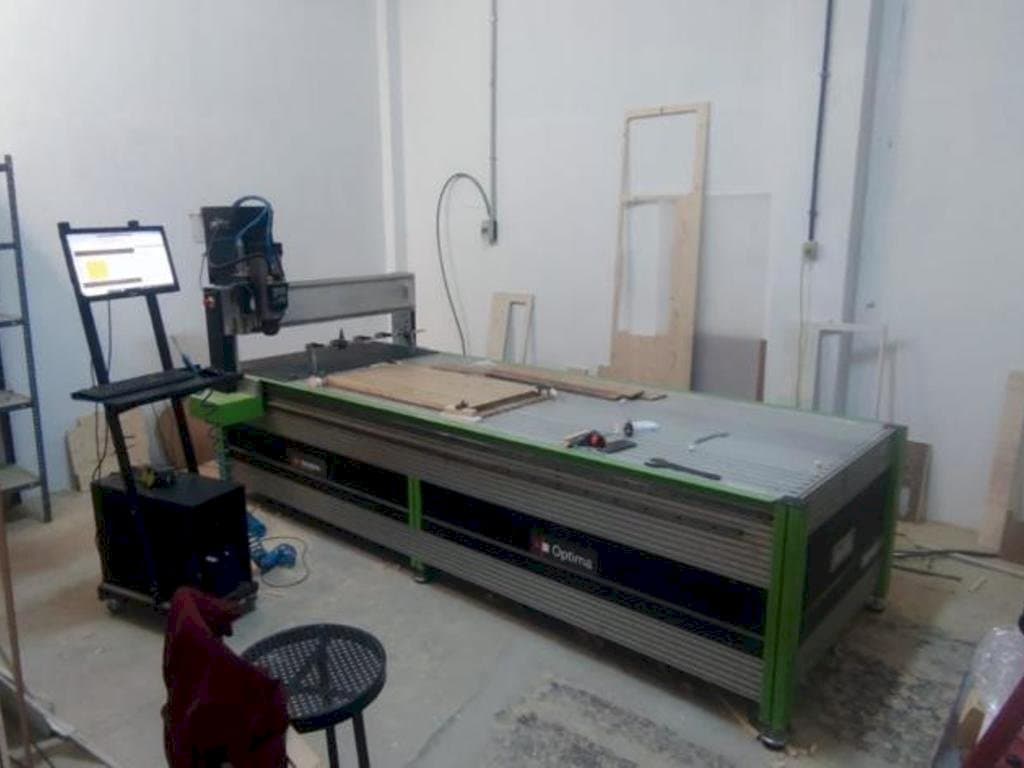 Koneen  OPTIMA 2510 etunäkymä