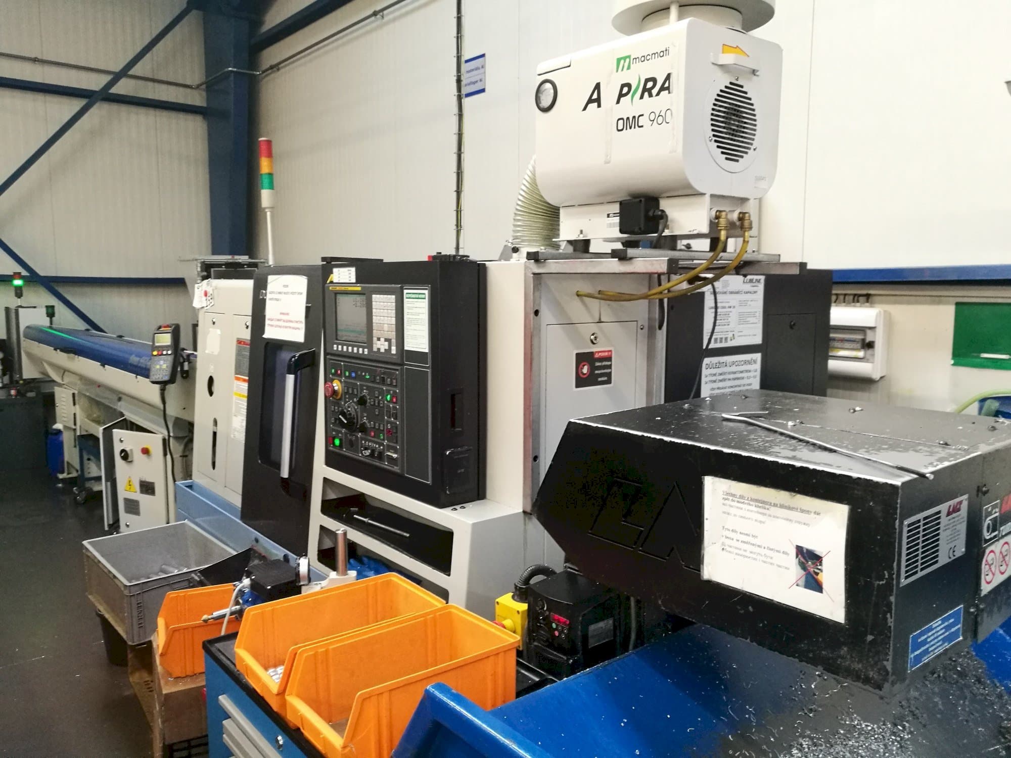 Koneen  Doosan Lynx 220GA etunäkymä