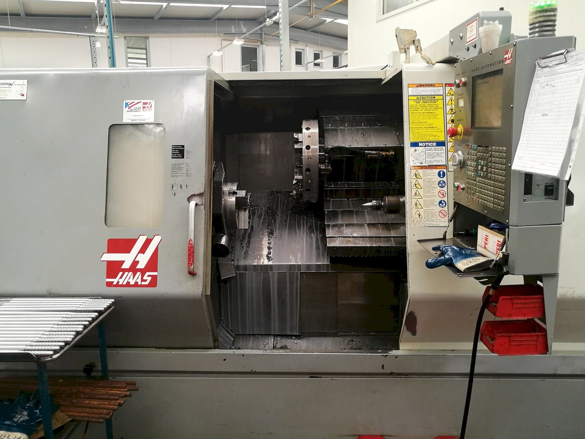 Koneen  HAAS SL-30THE etunäkymä
