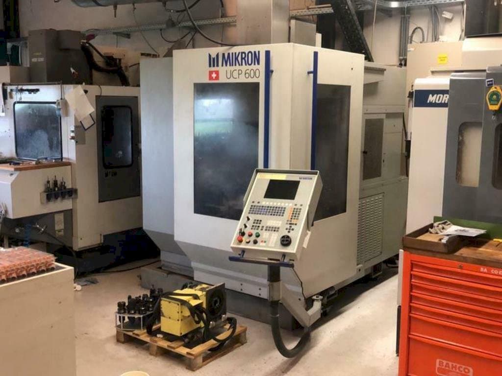 Koneen  MIKRON UCP600 etunäkymä