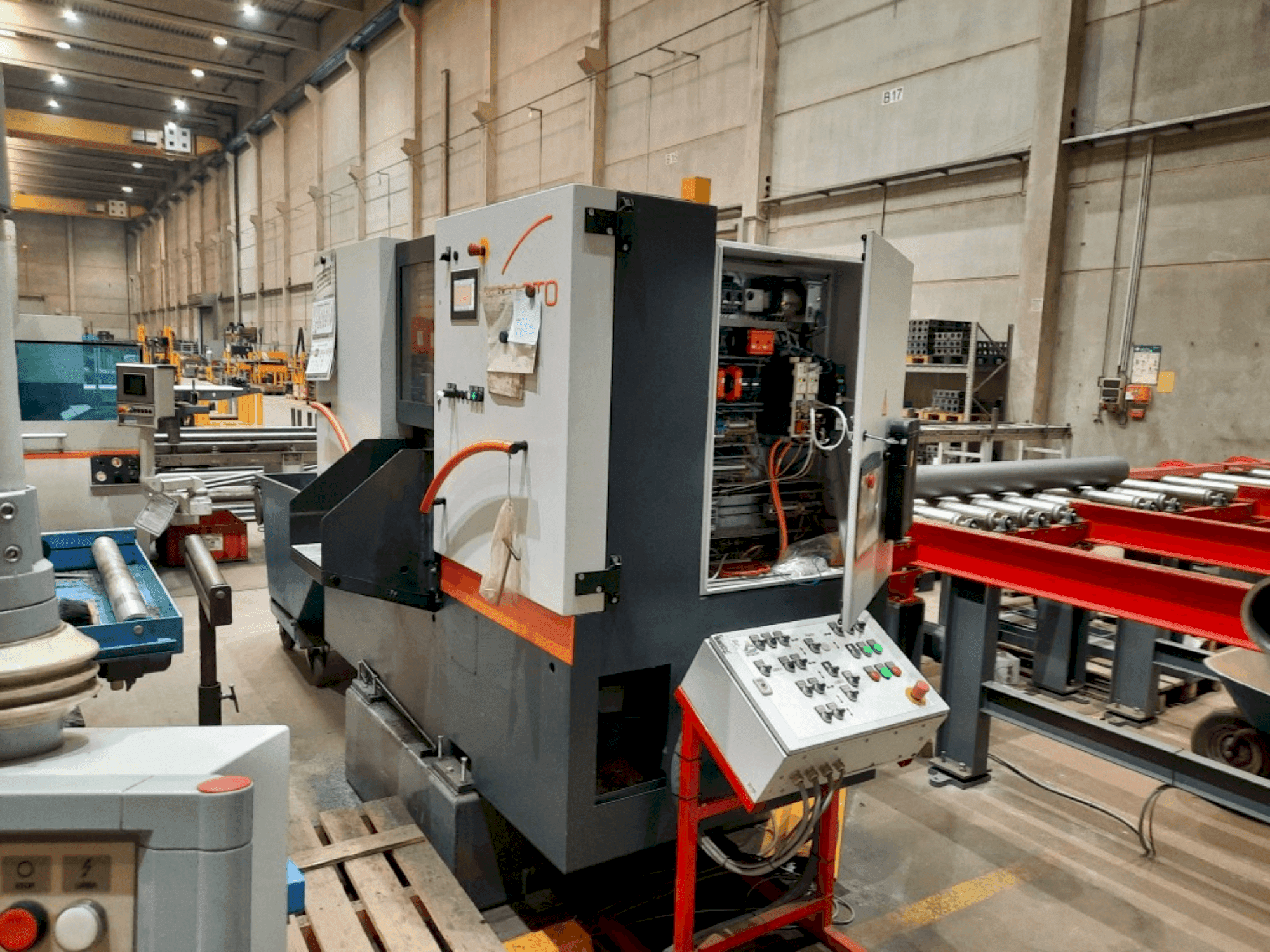 Koneen  KASTO WIN A3.3 etunäkymä