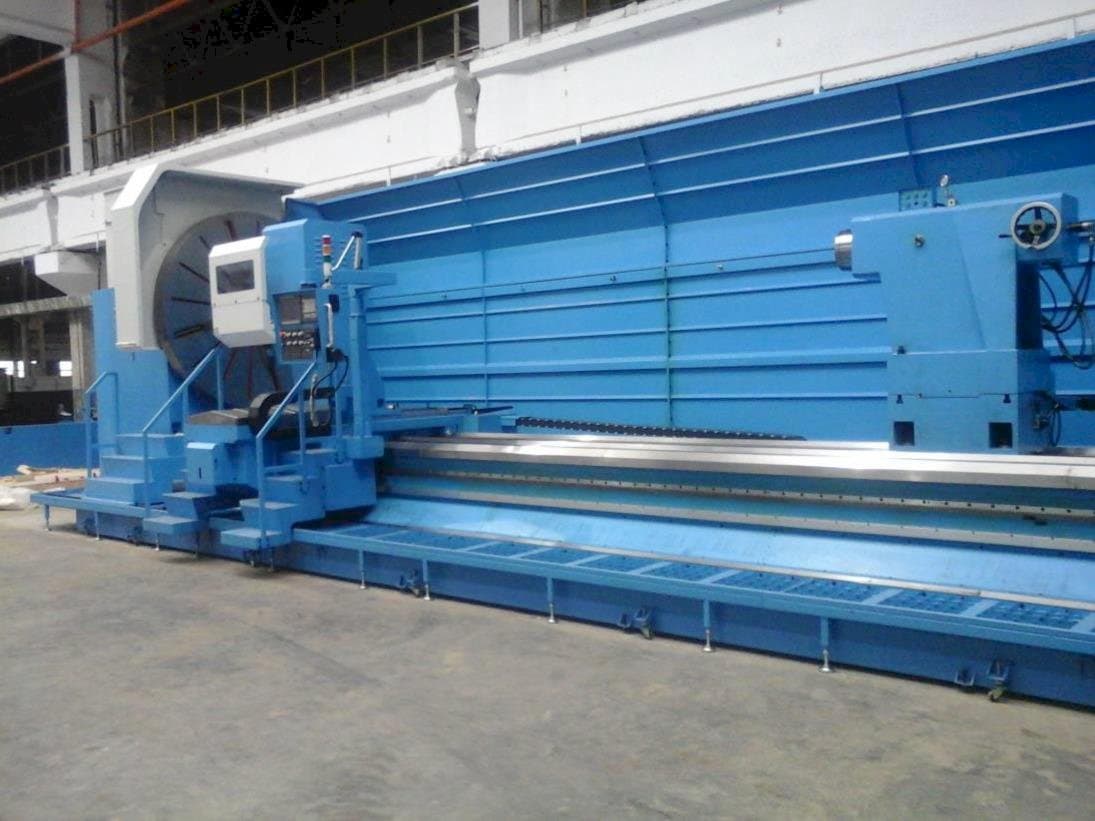 Koneen  Takang FB100Nx7600 etunäkymä