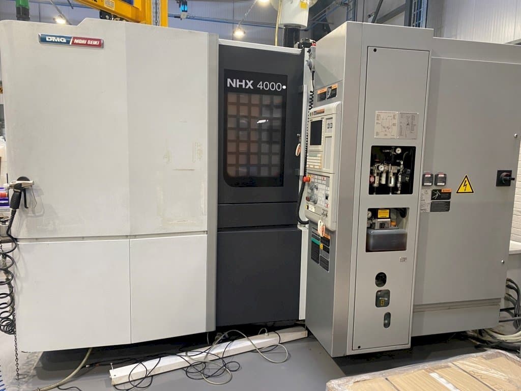 Koneen  DMG Mori Seiki NHX4000 etunäkymä
