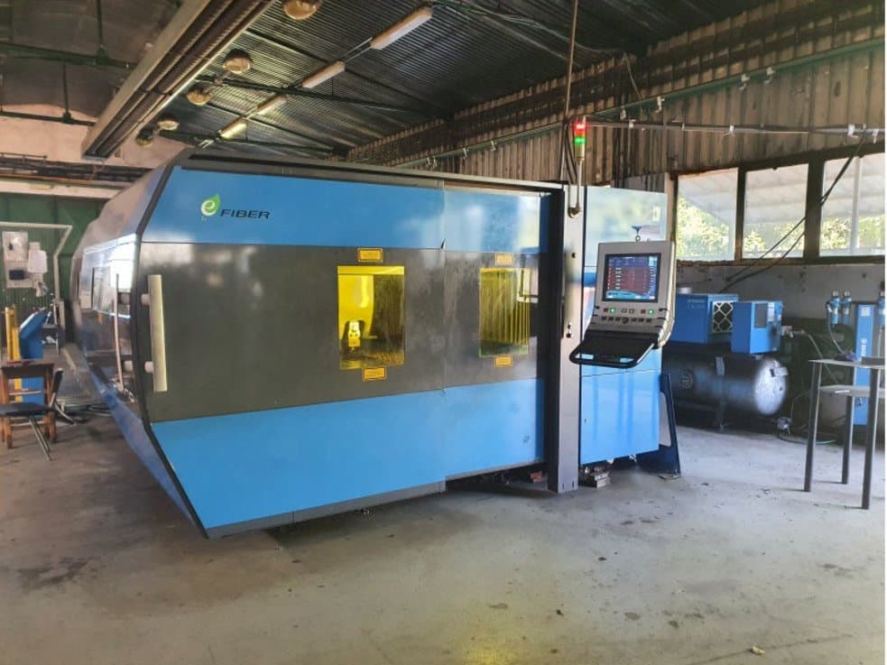 Koneen  Prima Power Platino Fiber etunäkymä