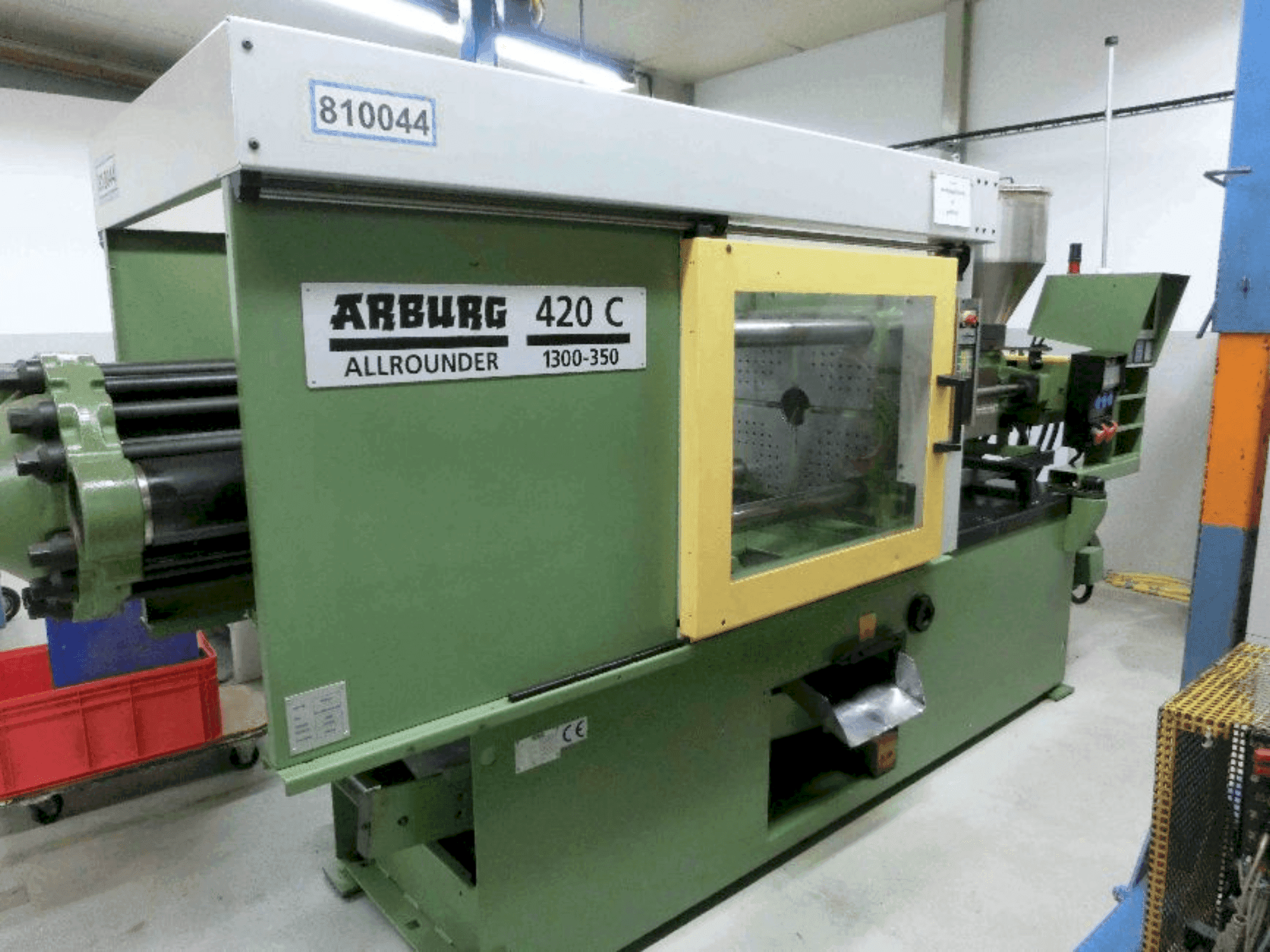 Koneen  Arburg Allrounder 420C 1300-350 etunäkymä