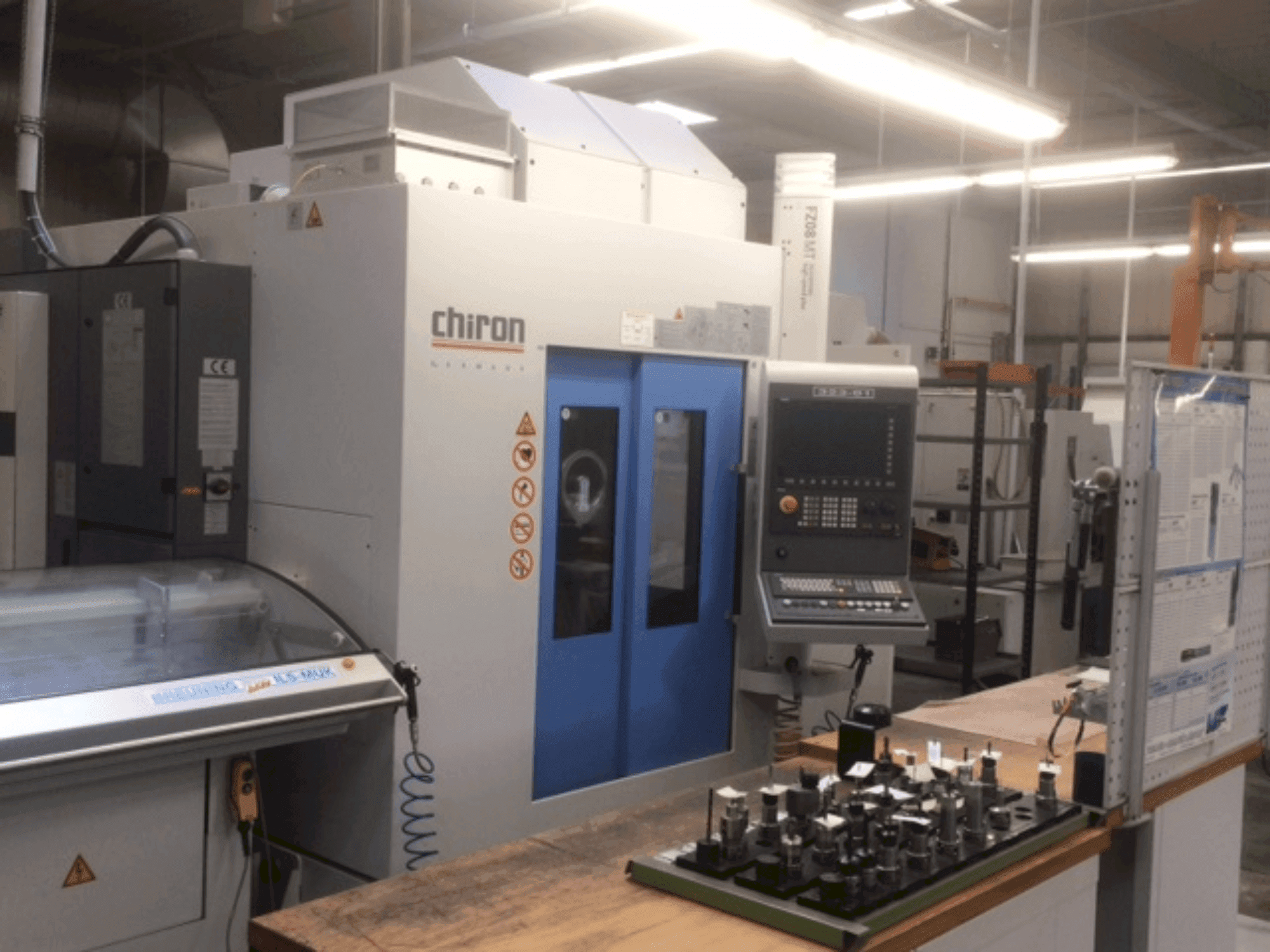 Koneen CHIRON FZ08 MT (2011) etunäkymä