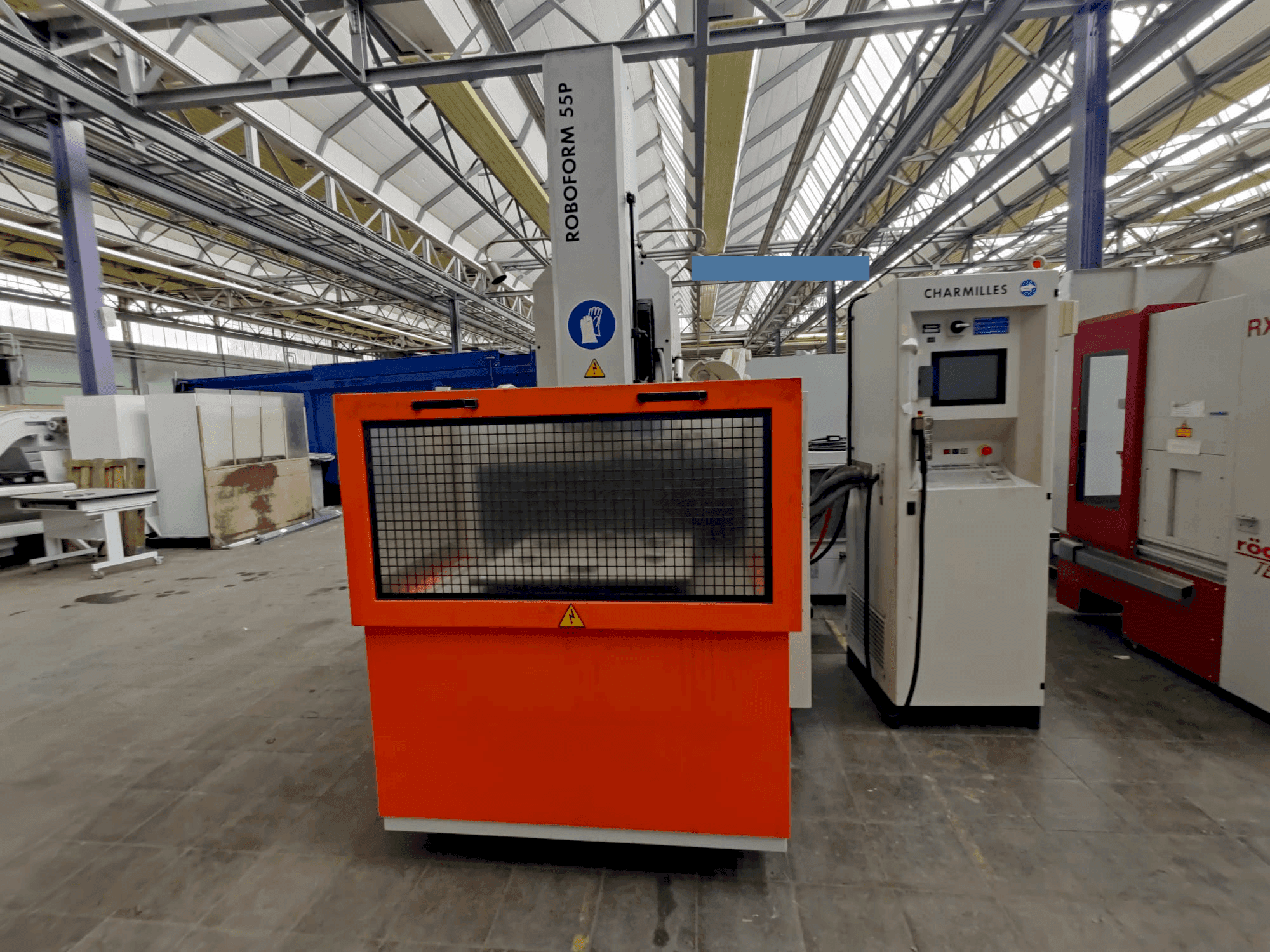 Koneen  CHARMILLES ROBOFORM 55P etunäkymä