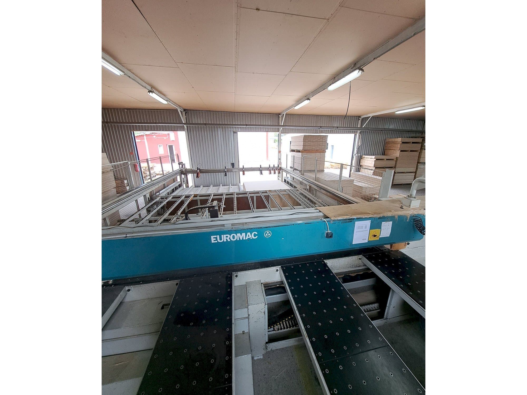 Koneen  Euromac LOGICA PINZE TAVOLA 4500 etunäkymä